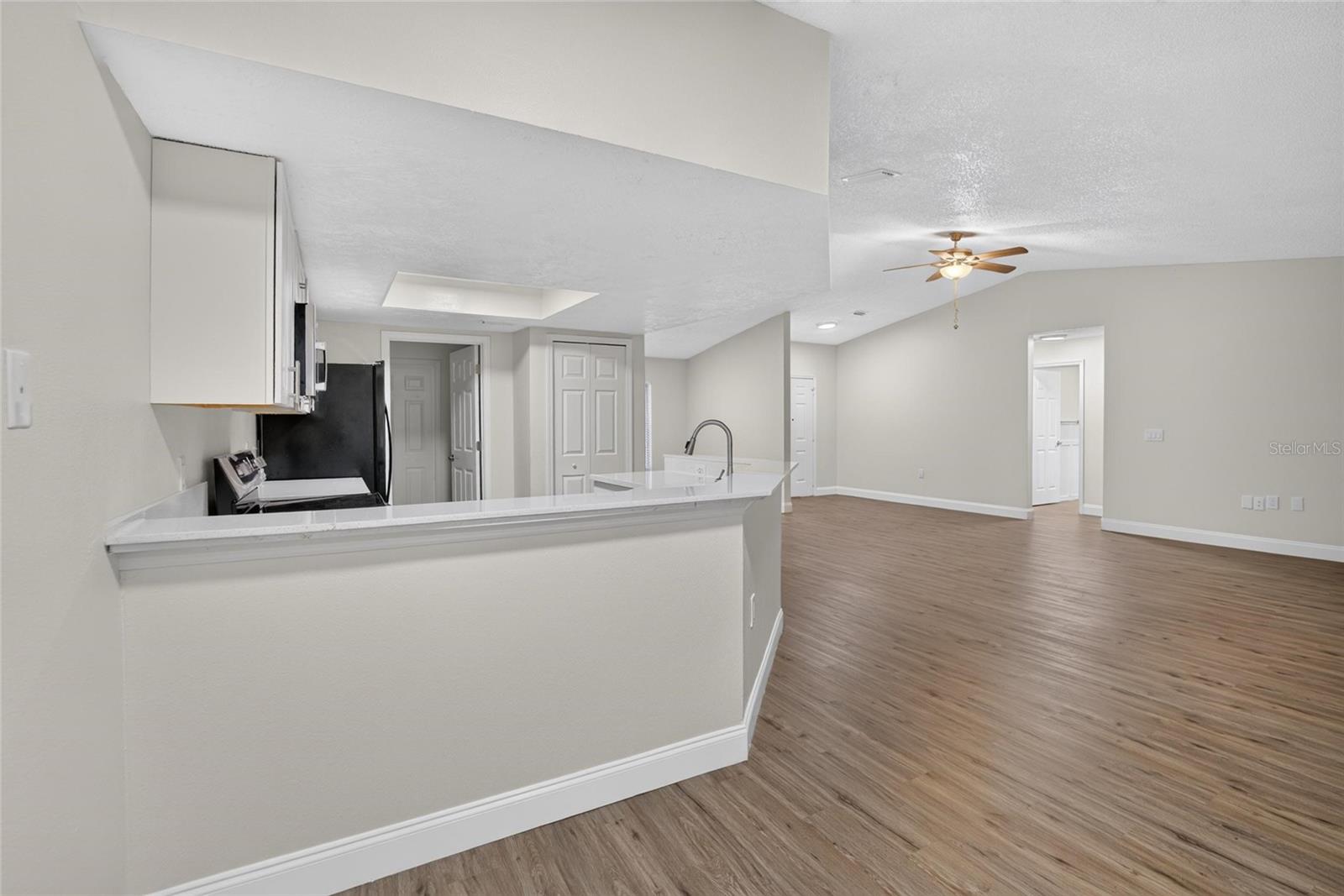 27526 GREEN WILLOW RUN — photo 15