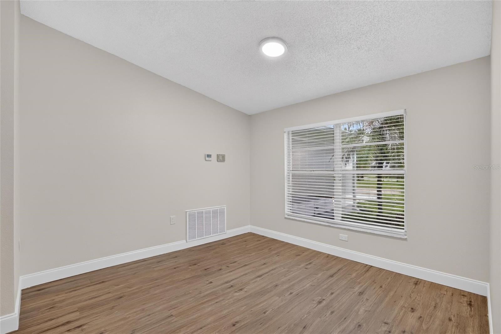 27526 GREEN WILLOW RUN — photo 10