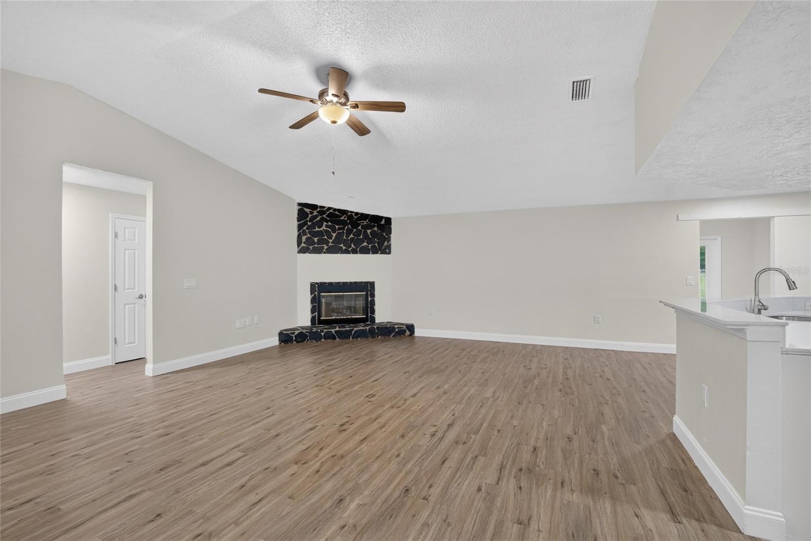 27526 GREEN WILLOW RUN — photo 12