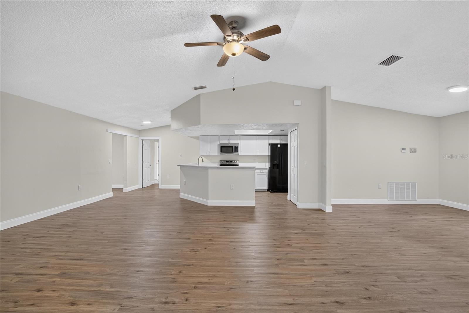 27526 GREEN WILLOW RUN — photo 8