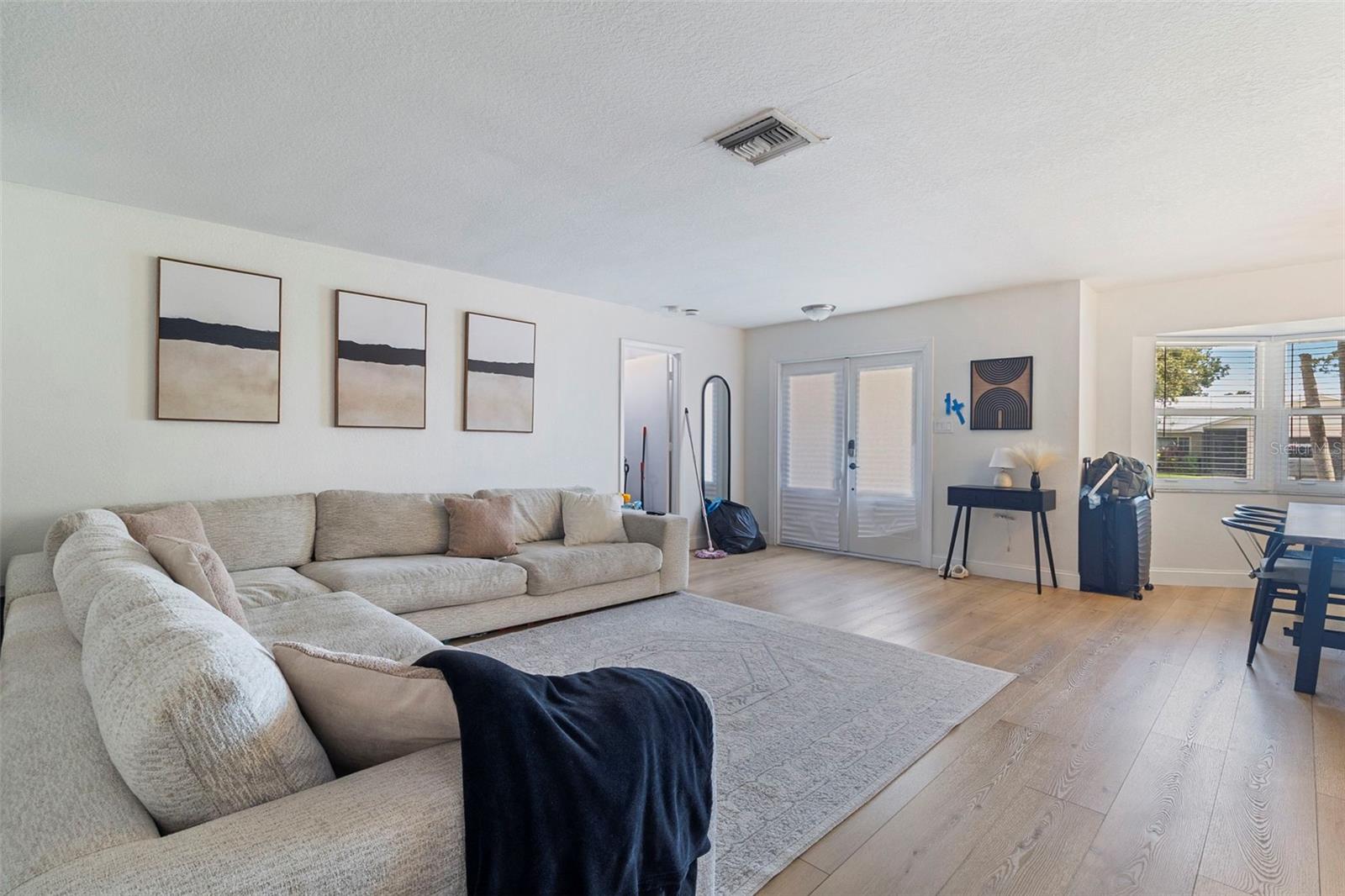 5776 AUGUSTA CIR — photo 8