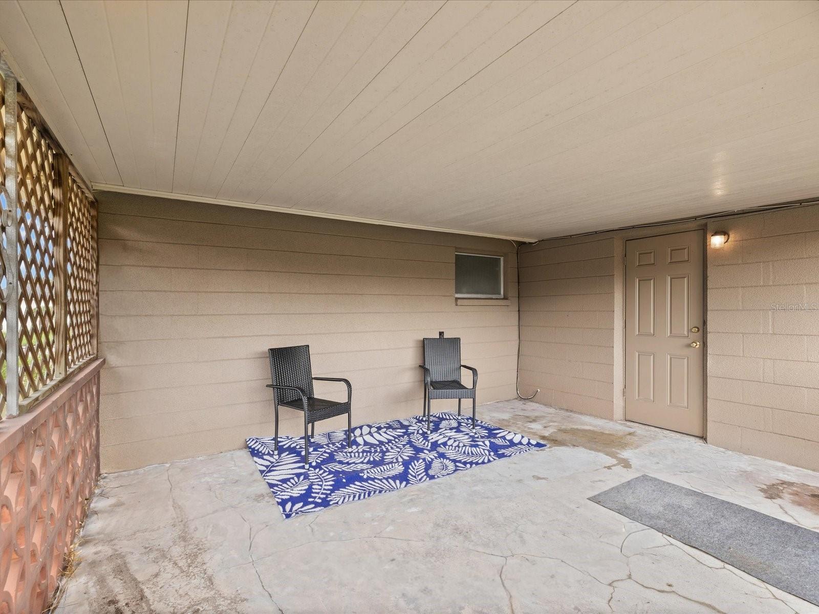 1023 VIKING DR — photo 5