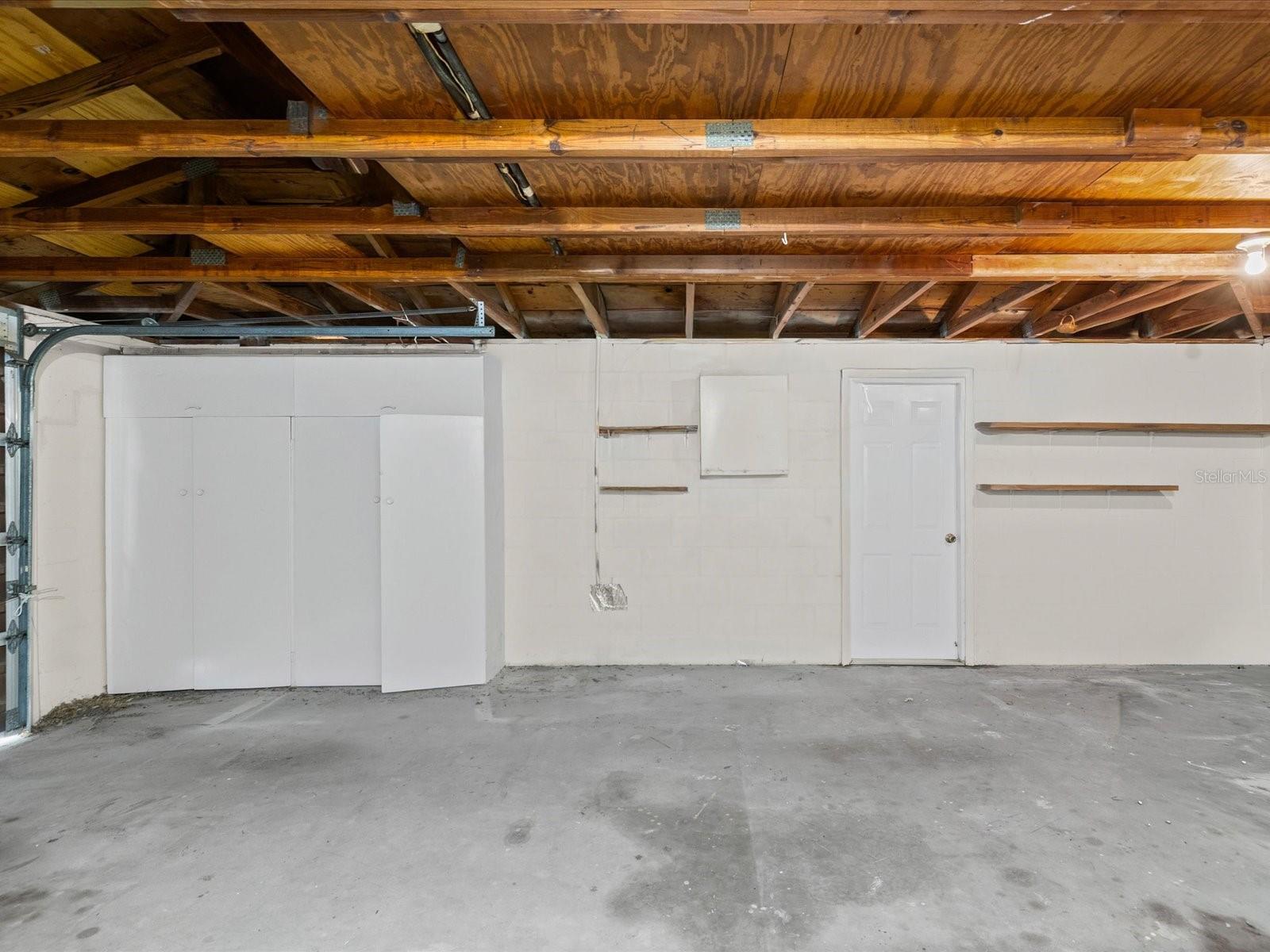 1023 VIKING DR — photo 21