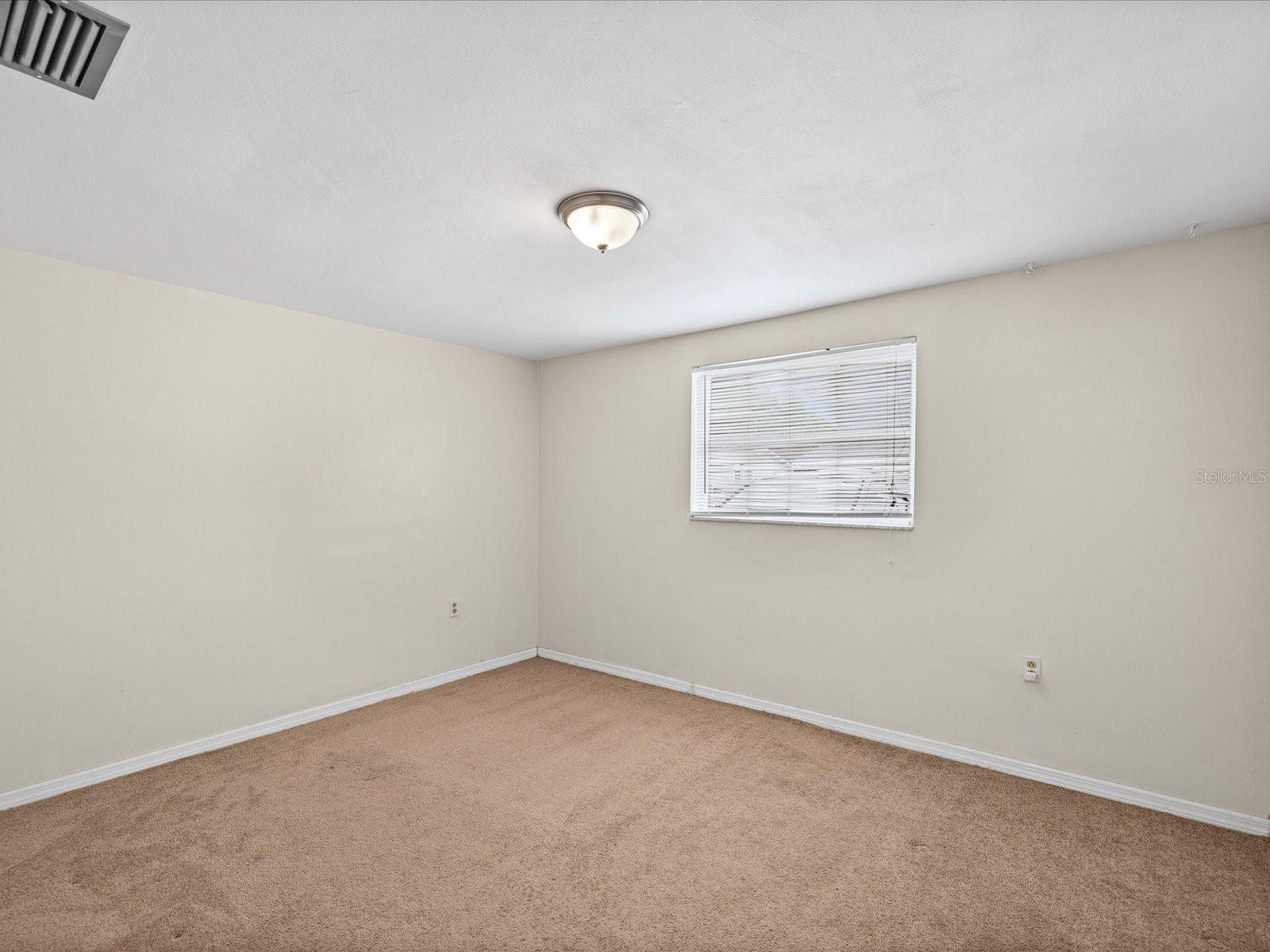 1023 VIKING DR — photo 16