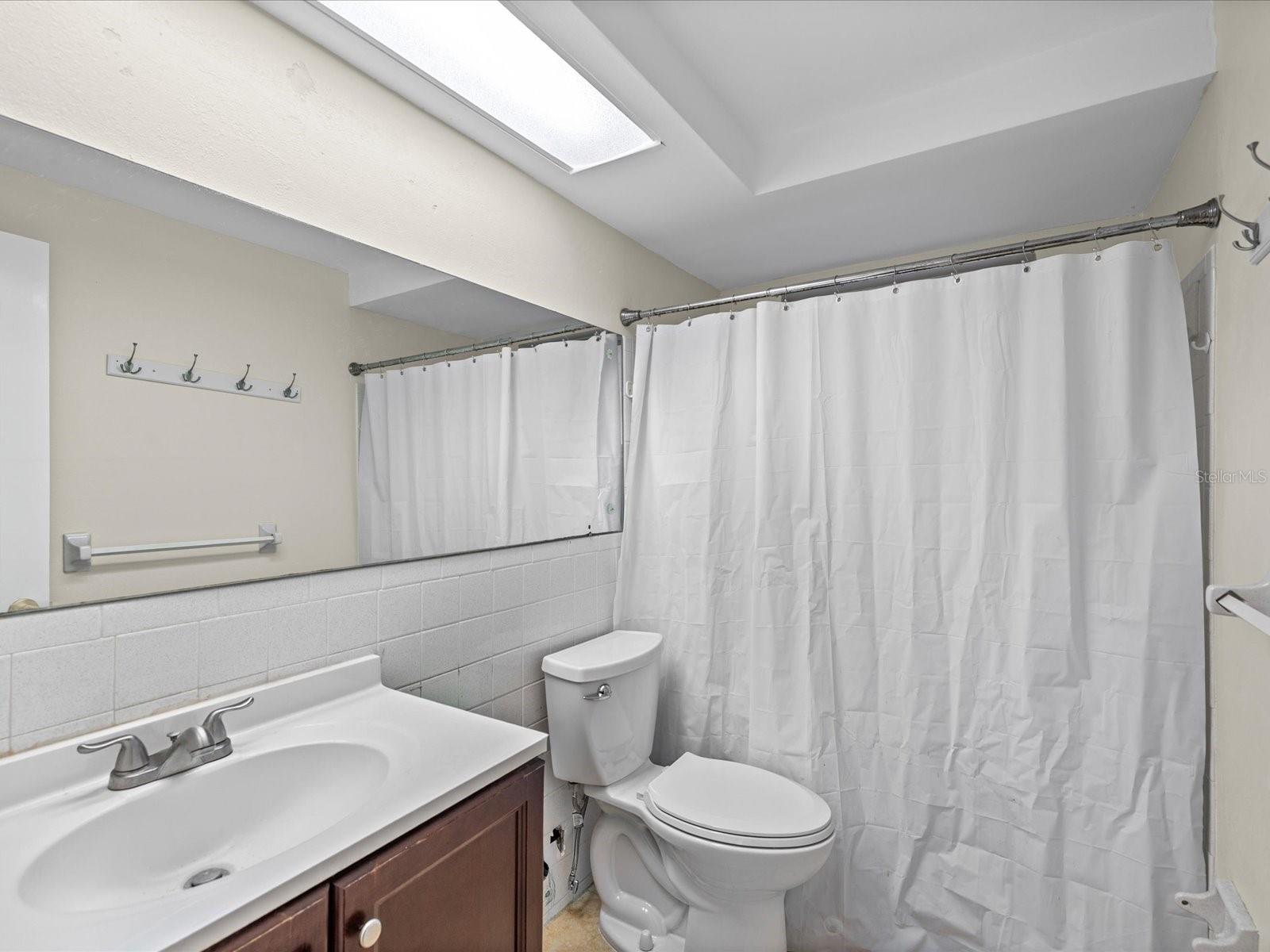 1023 VIKING DR — photo 13