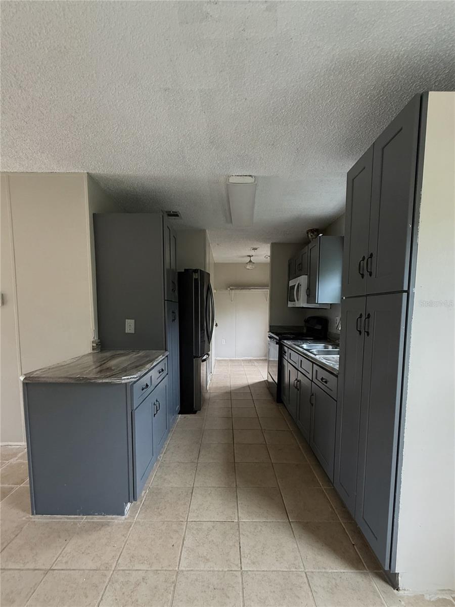 16036 BOSLEY DR — photo 9