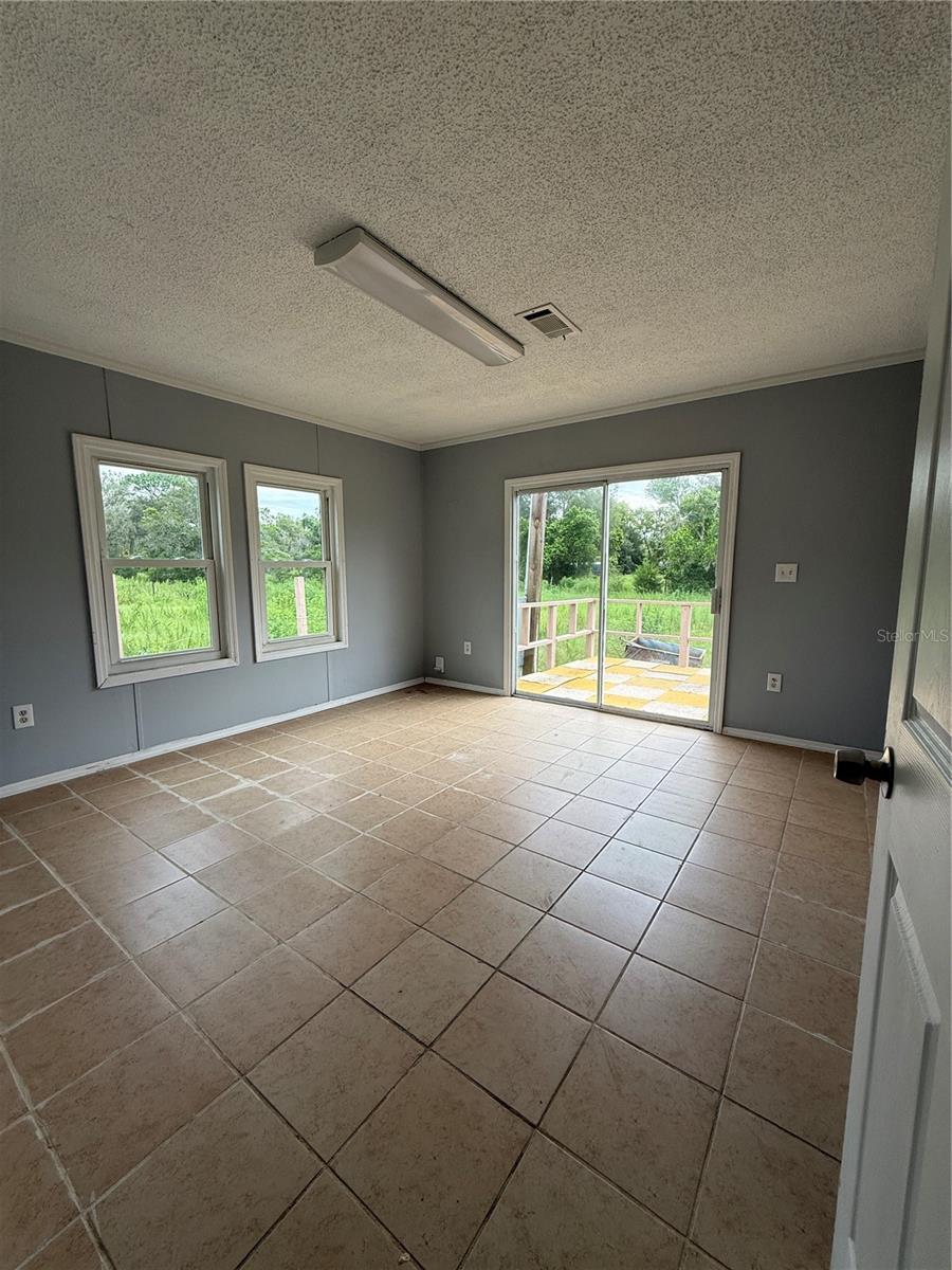 16036 BOSLEY DR — photo 17