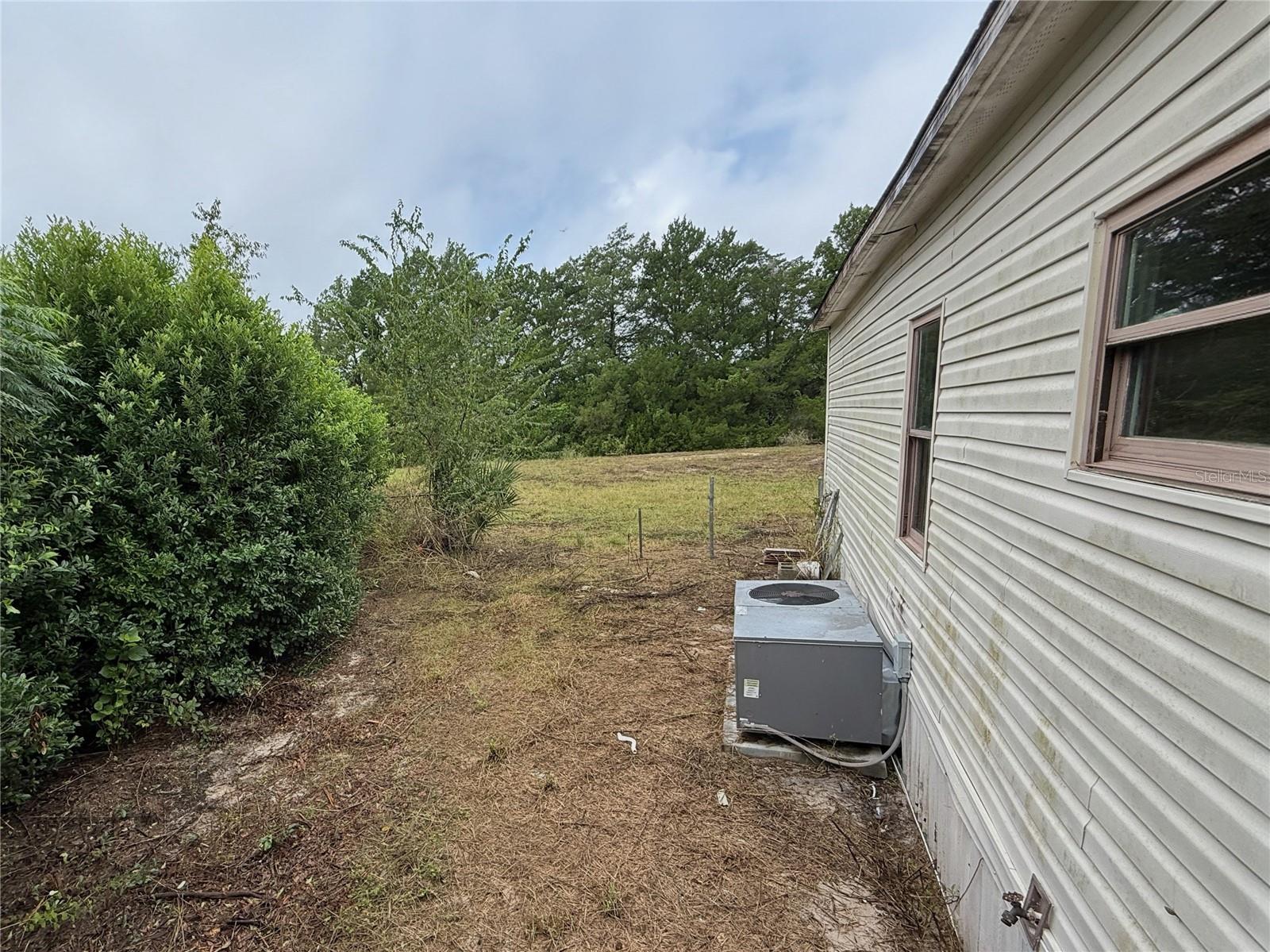 16036 BOSLEY DR — photo 21
