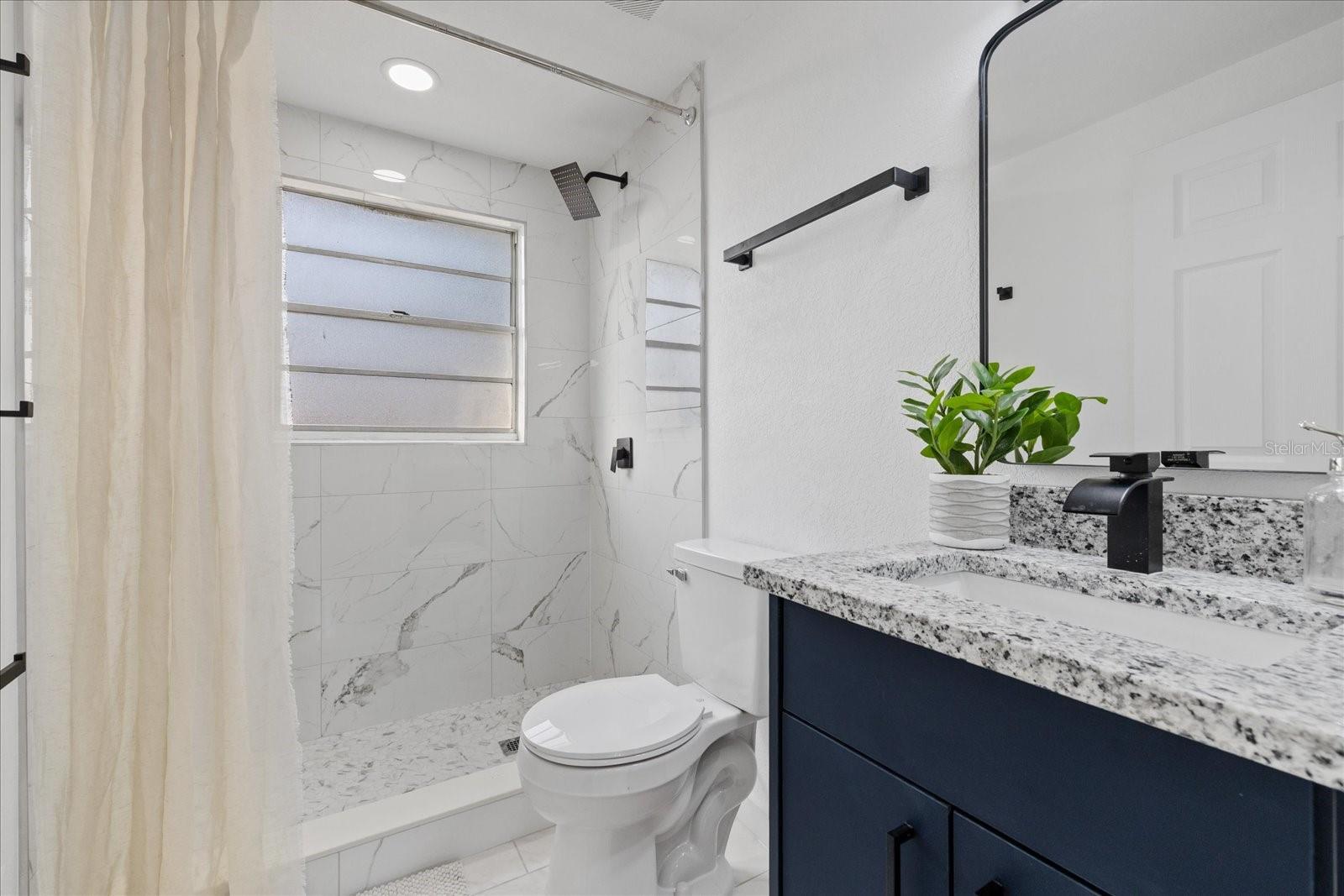 8711 N RIVER FOREST CIR — photo 18