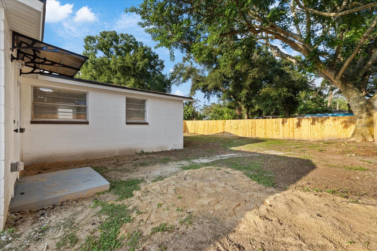 8711 N RIVER FOREST CIR — photo 5
