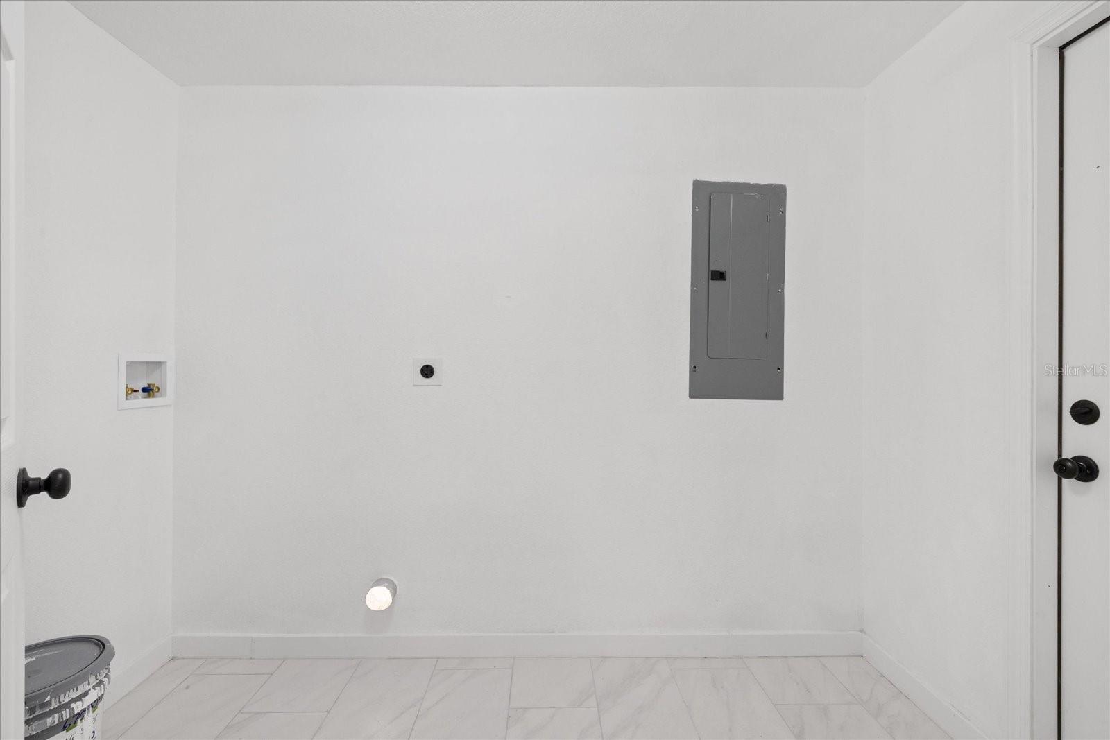 8711 N RIVER FOREST CIR — photo 14