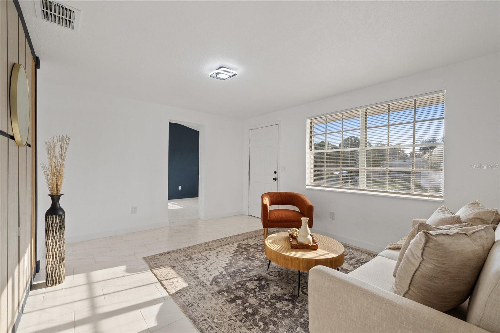 8711 N RIVER FOREST CIR — photo 11