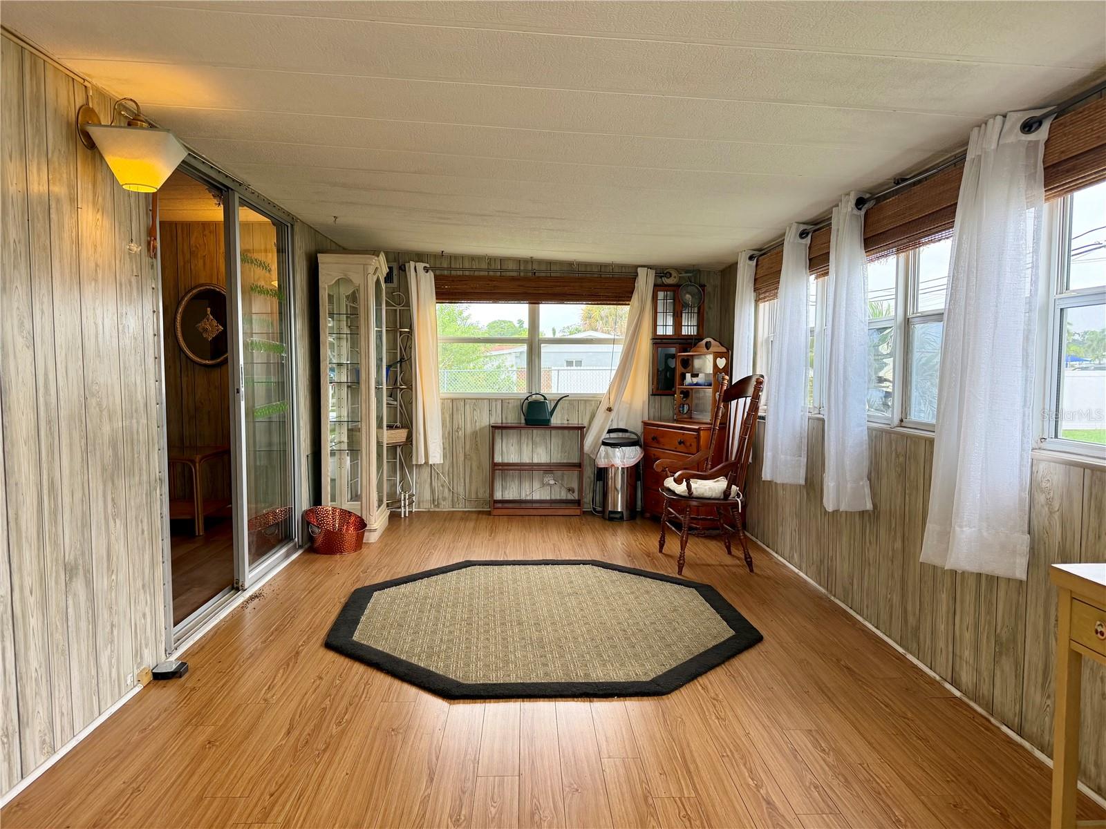 5301 ALGERIA CT — photo 7