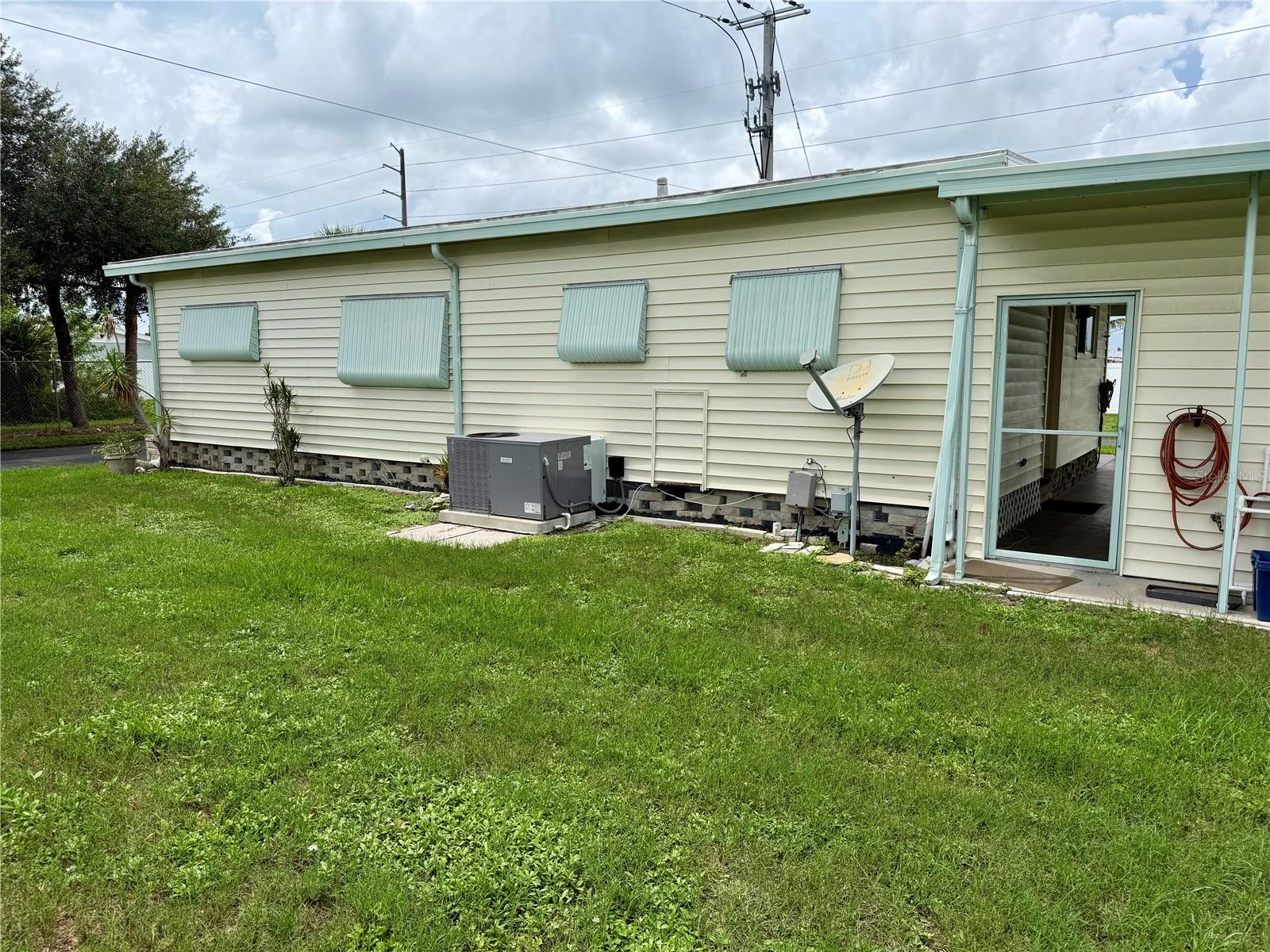 5301 ALGERIA CT — photo 29