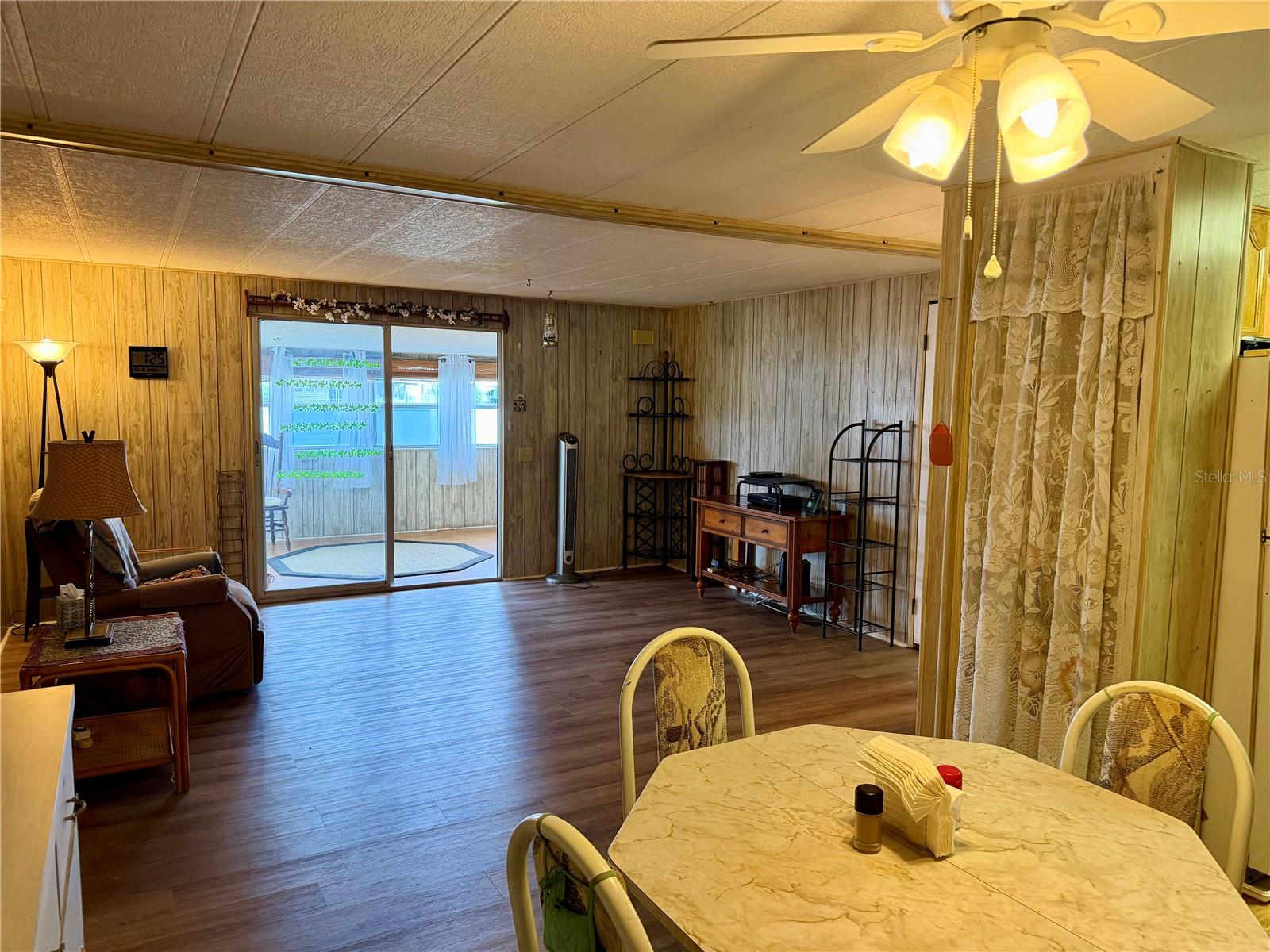 5301 ALGERIA CT — photo 10