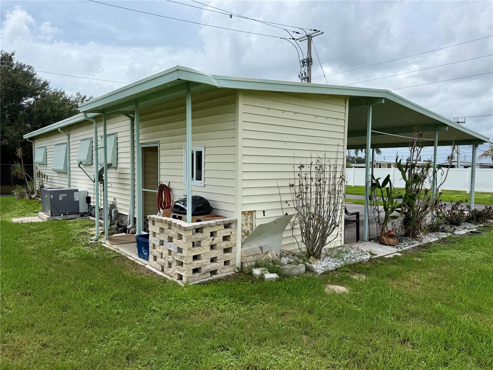 5301 ALGERIA CT — photo 28