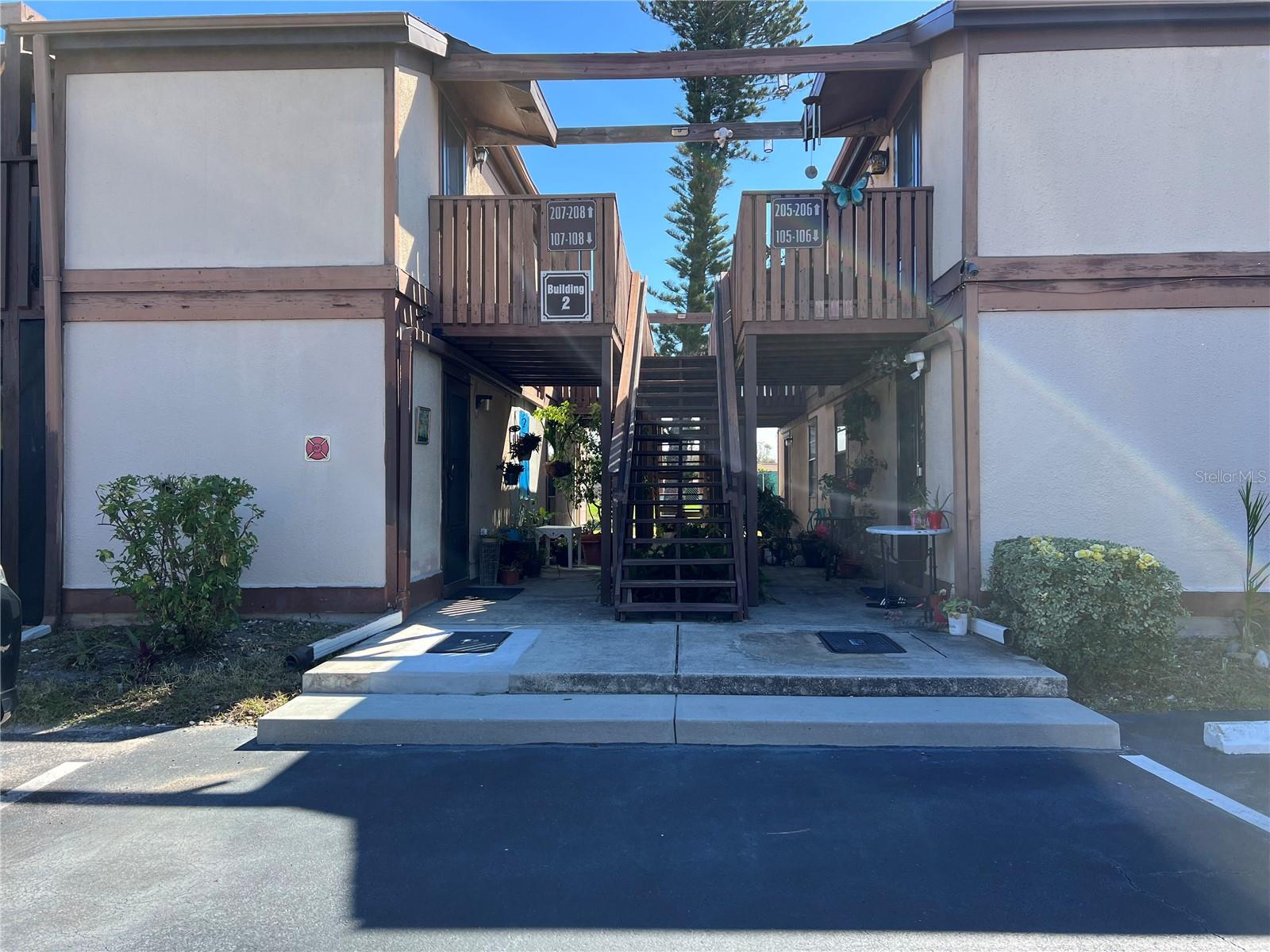5026 WATER OAK DR #208 — photo 2