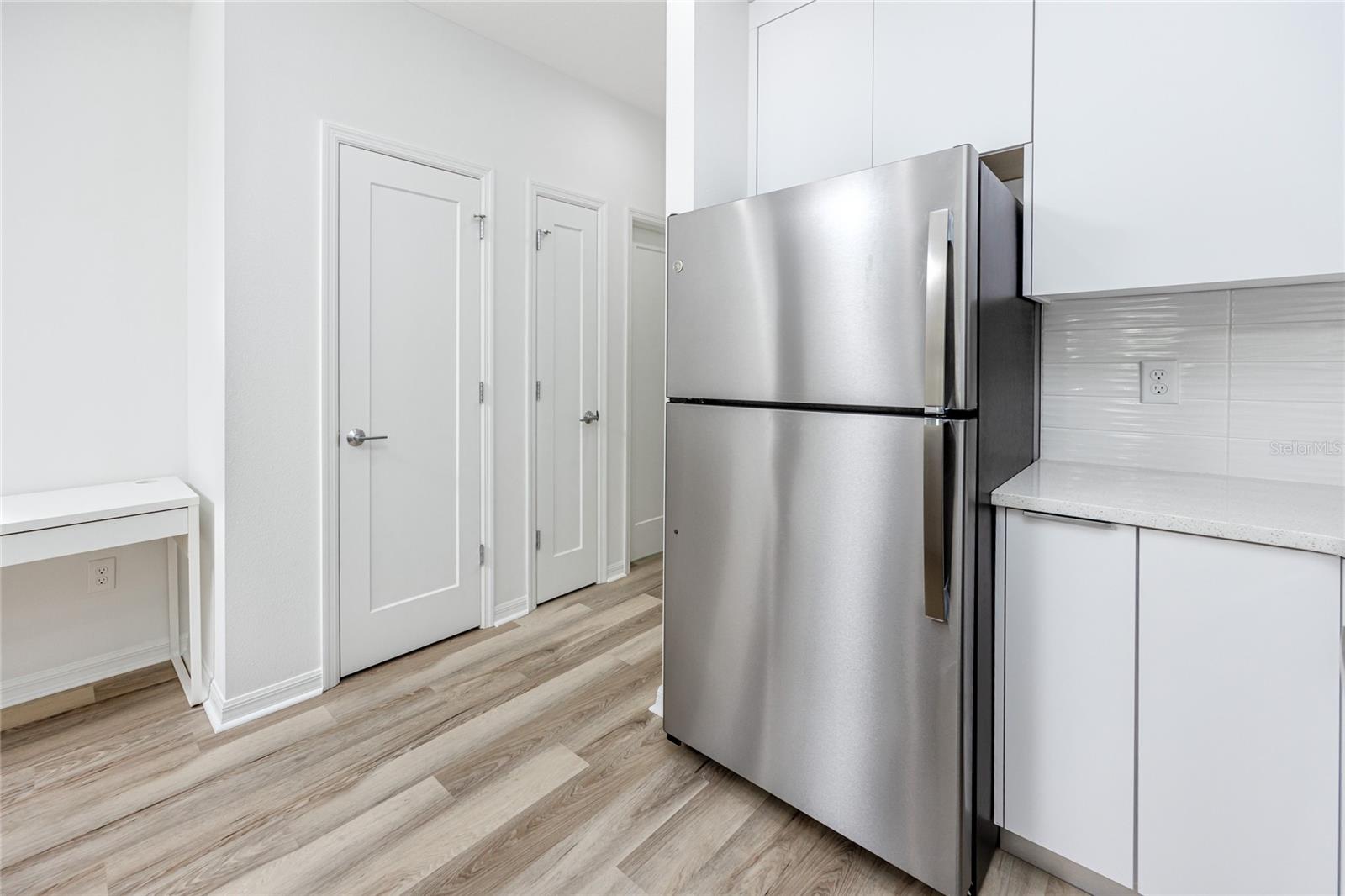 915 E 15TH AVE #1 — photo 21