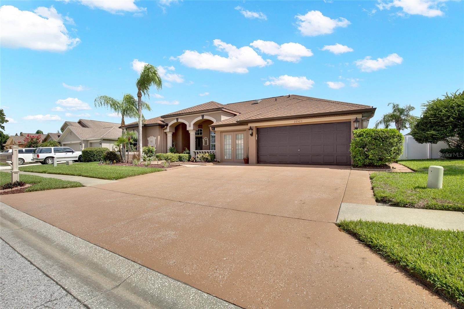 22523 WILLOW LAKES DR — photo 2