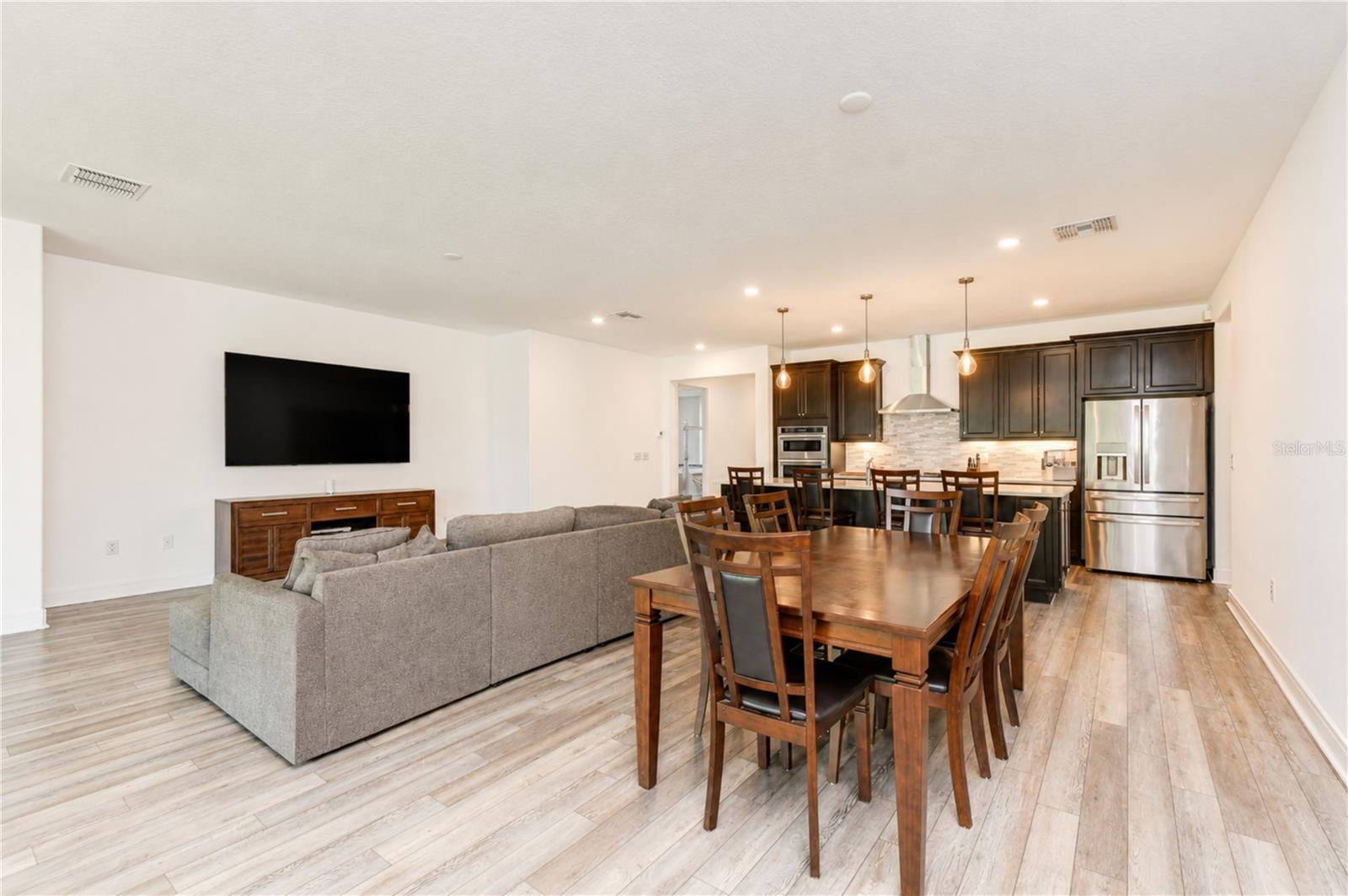 13857 SHARP HAWK DR — photo 8