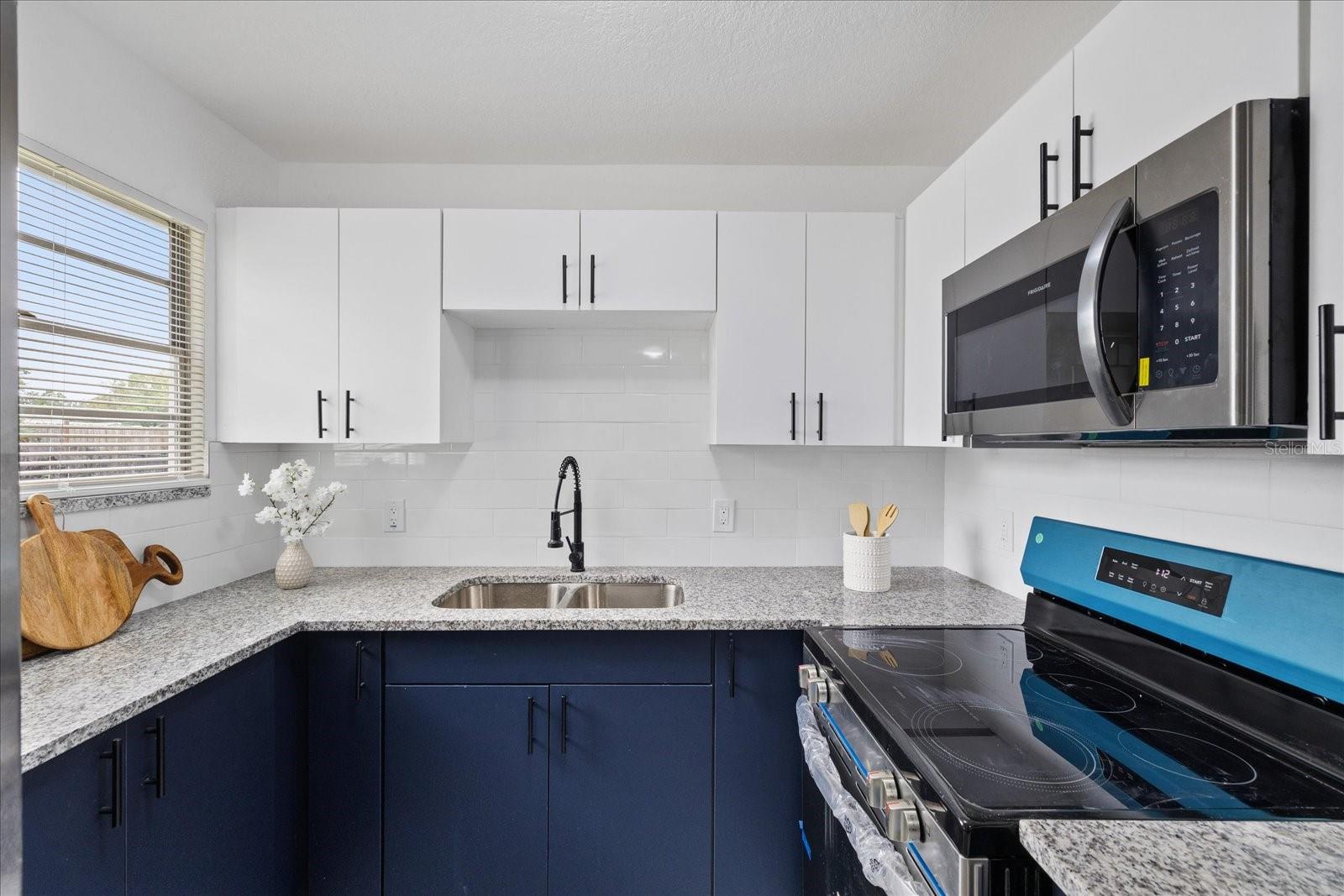 8303 BAHIA AVE — photo 21