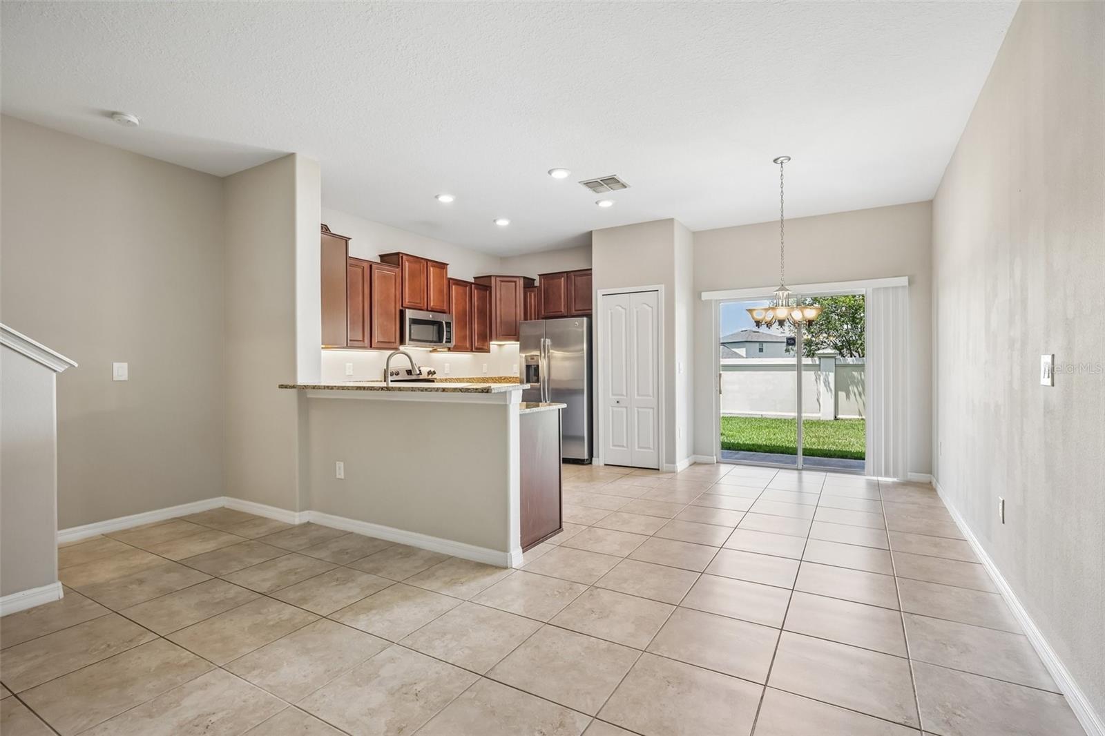 2246 GOLDEN FALCON DR — photo 7