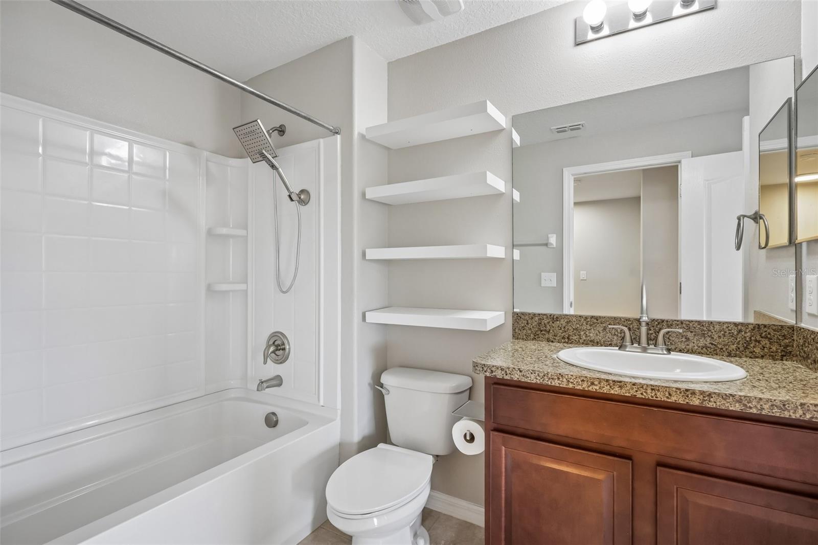 2246 GOLDEN FALCON DR — photo 25