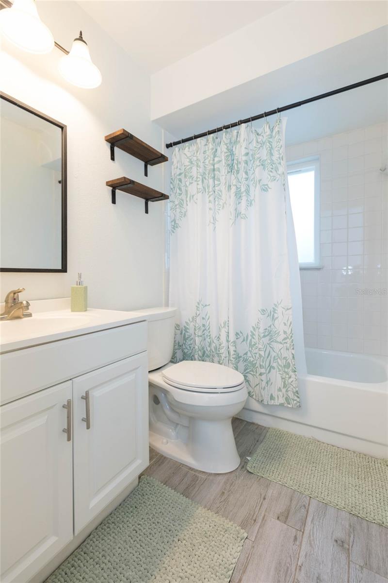 2705 LAKEVILLE DR — photo 30