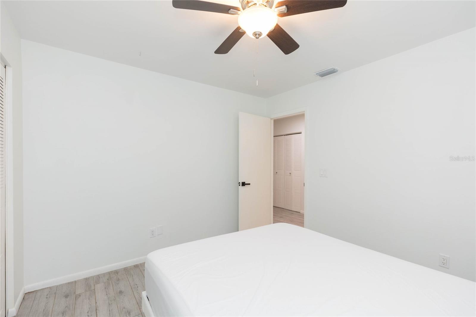 2705 LAKEVILLE DR — photo 24
