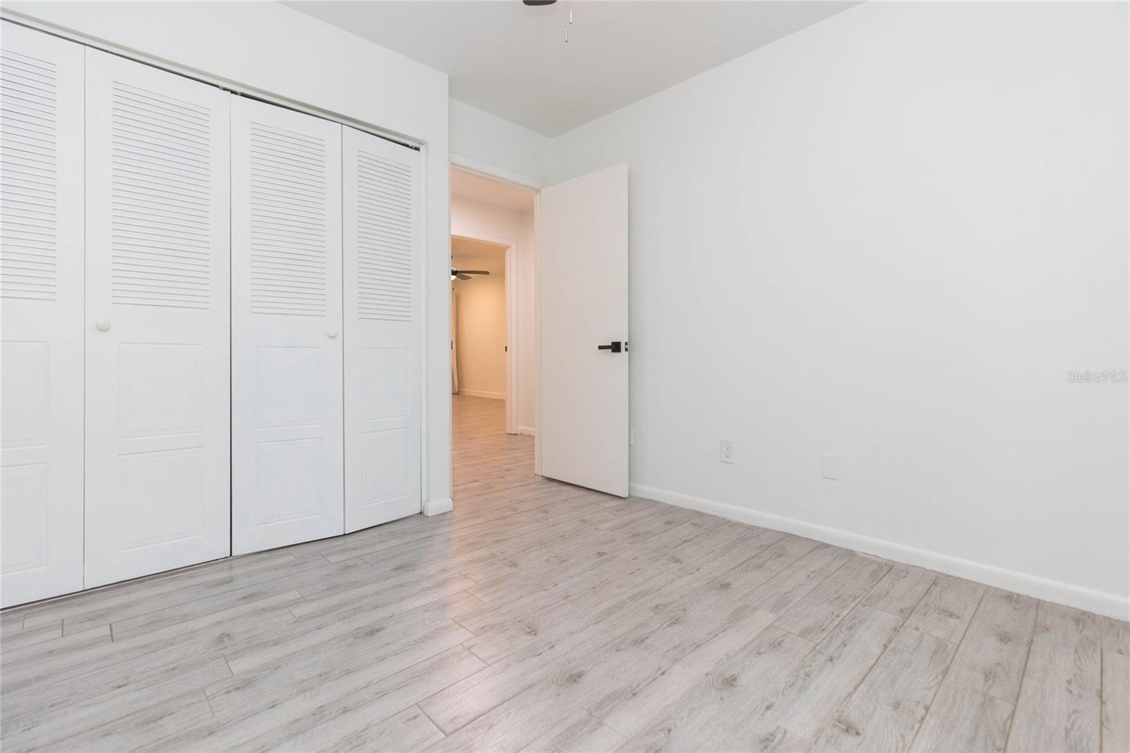 2705 LAKEVILLE DR — photo 26