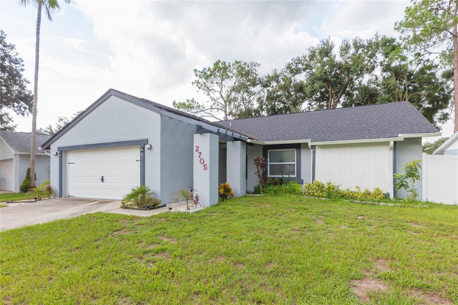 2705 LAKEVILLE DR — photo 2