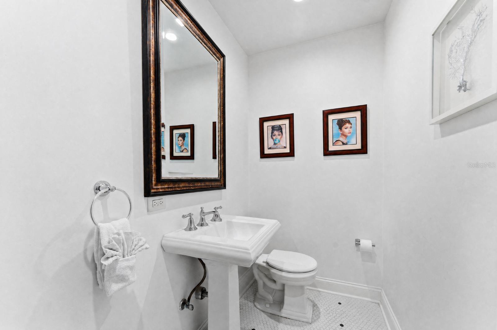 403 MAGNOLIA DR — photo 28