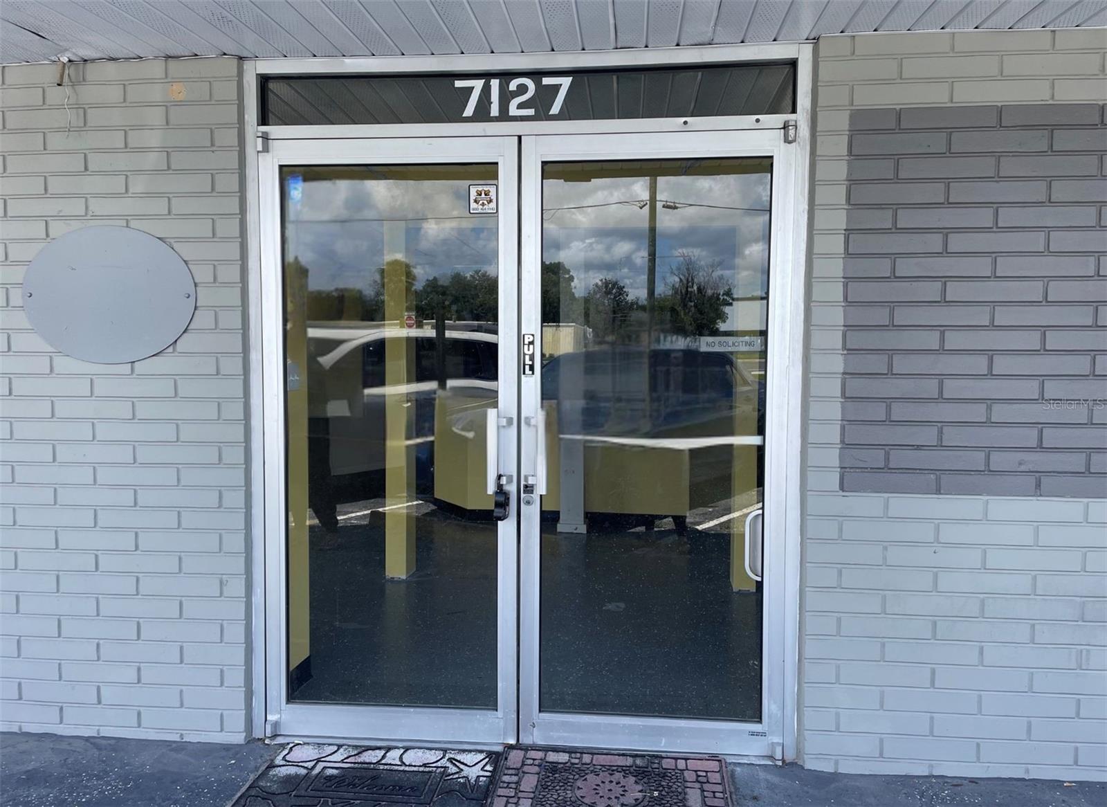 7127 US HIGHWAY 19 — photo 2
