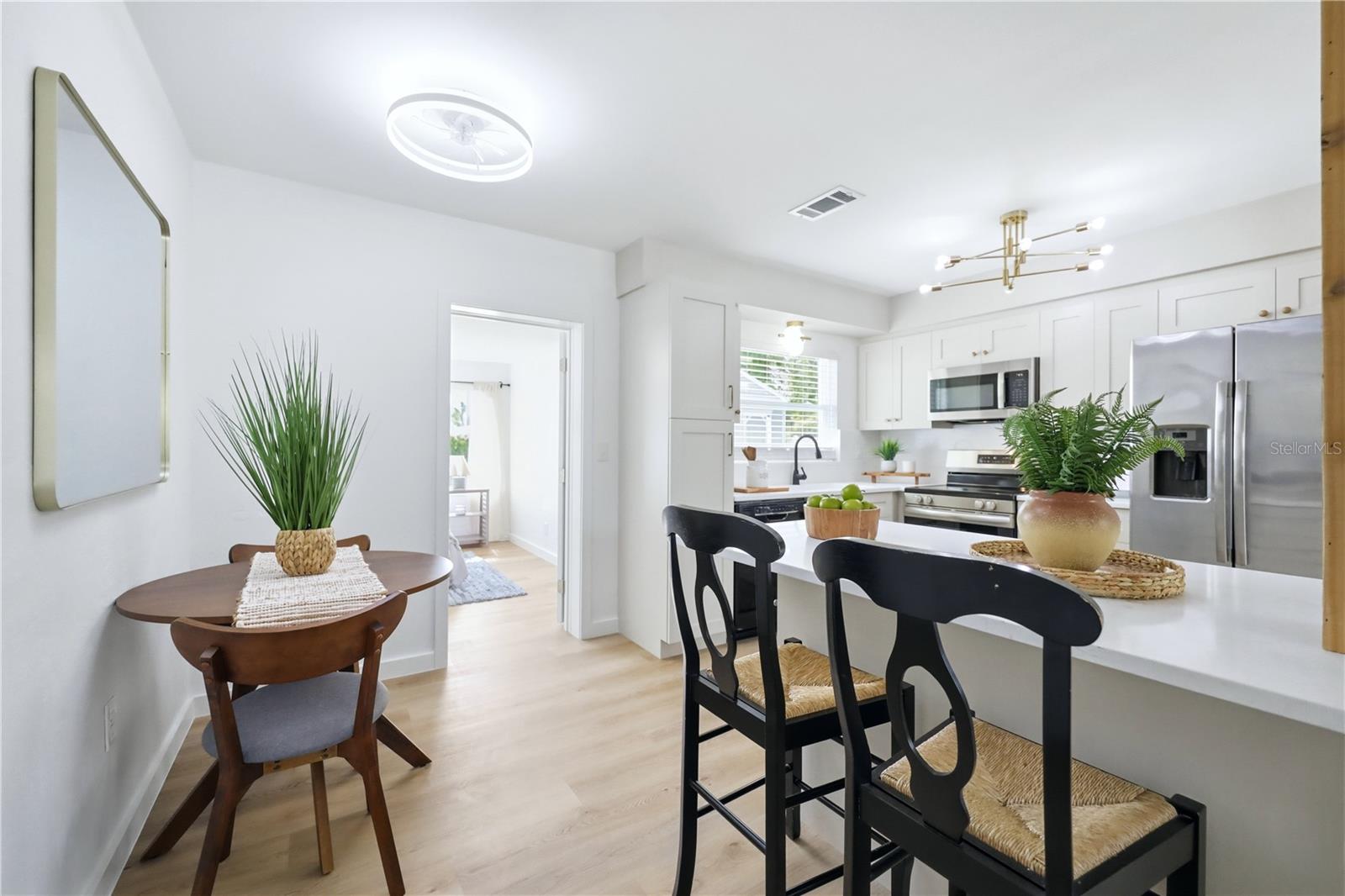 6103 CARLTON AVE — photo 4