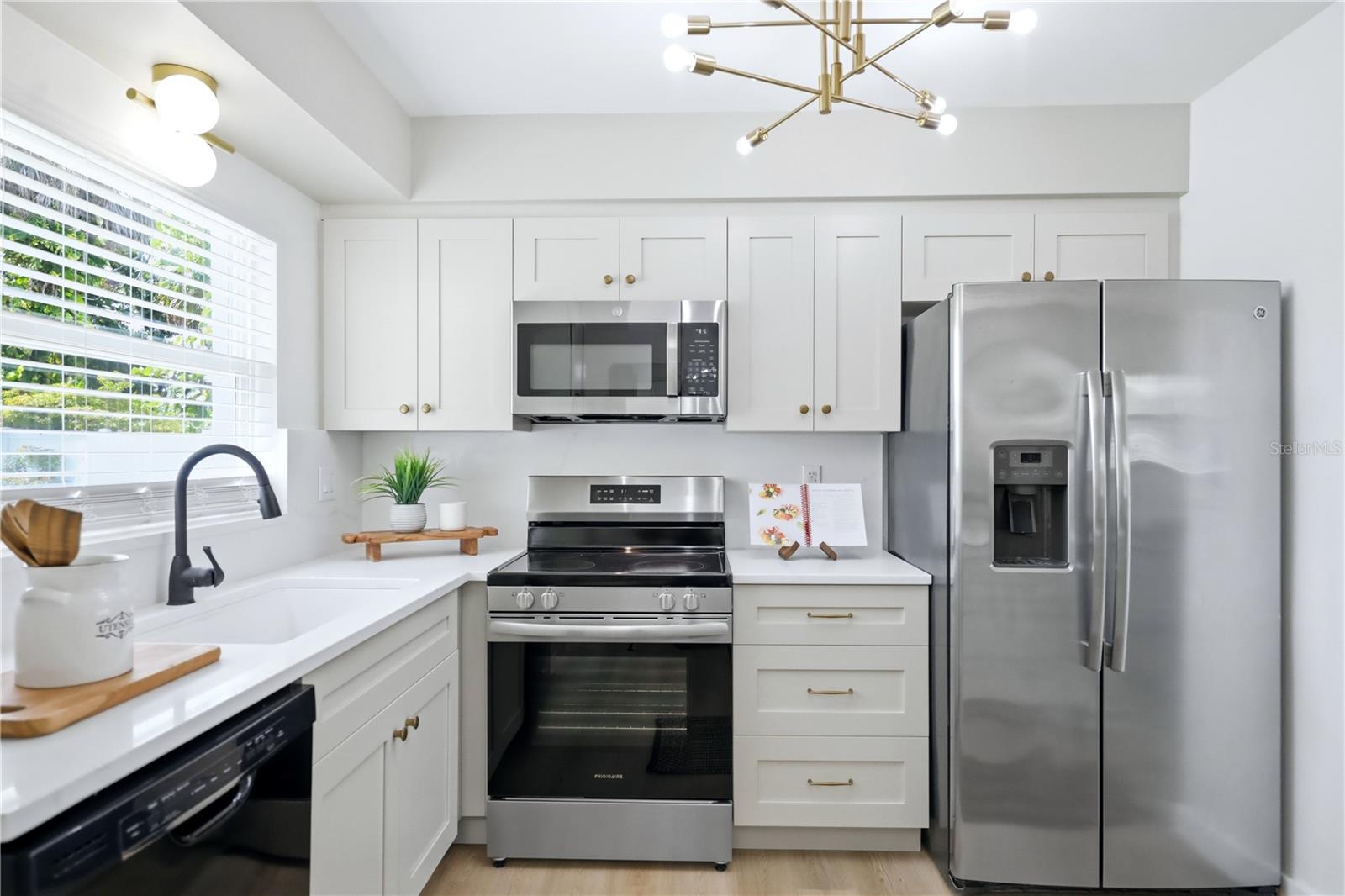 6103 CARLTON AVE — photo 14