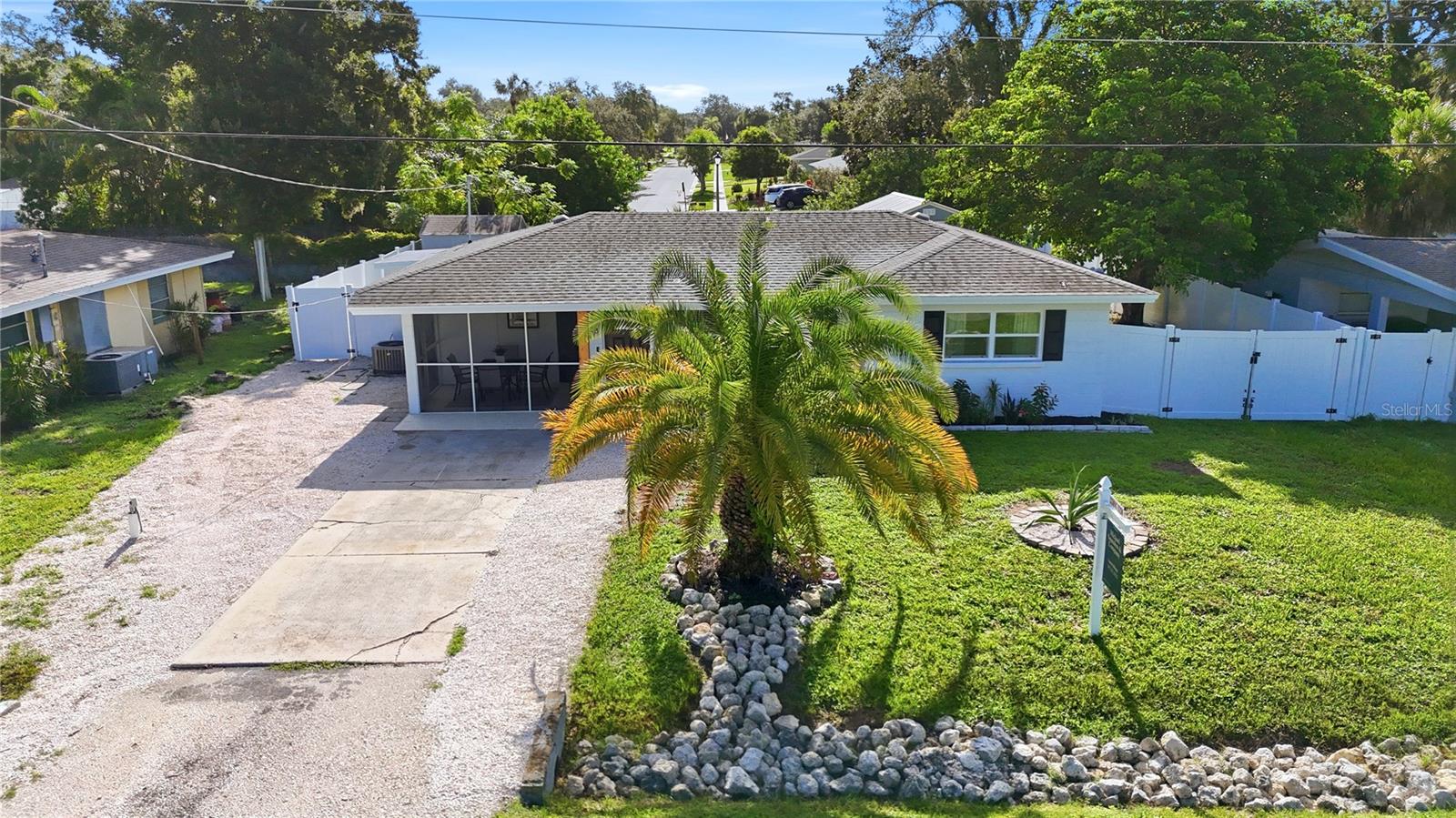 6103 CARLTON AVE — photo 32