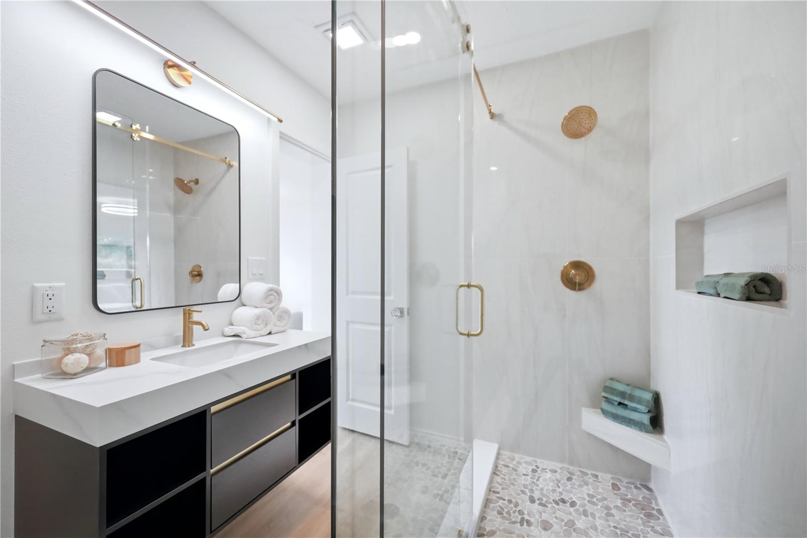 6103 CARLTON AVE — photo 7