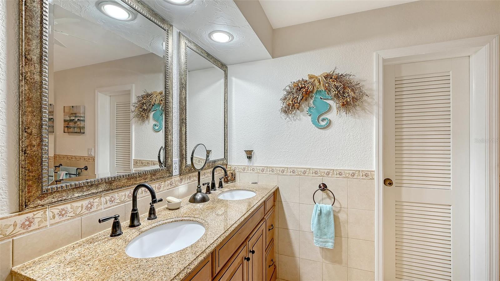 4777 OVERBURY PL — photo 31