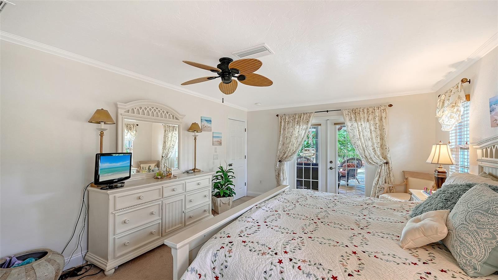 4777 OVERBURY PL — photo 30