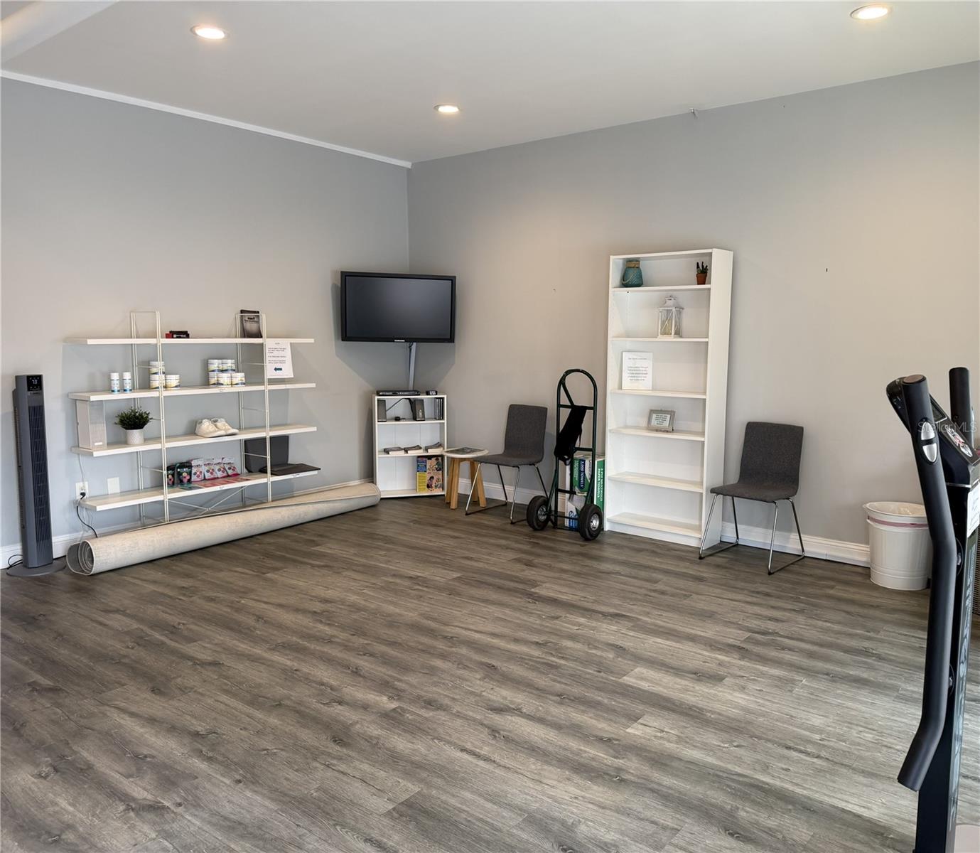 821 COURT ST — photo 9