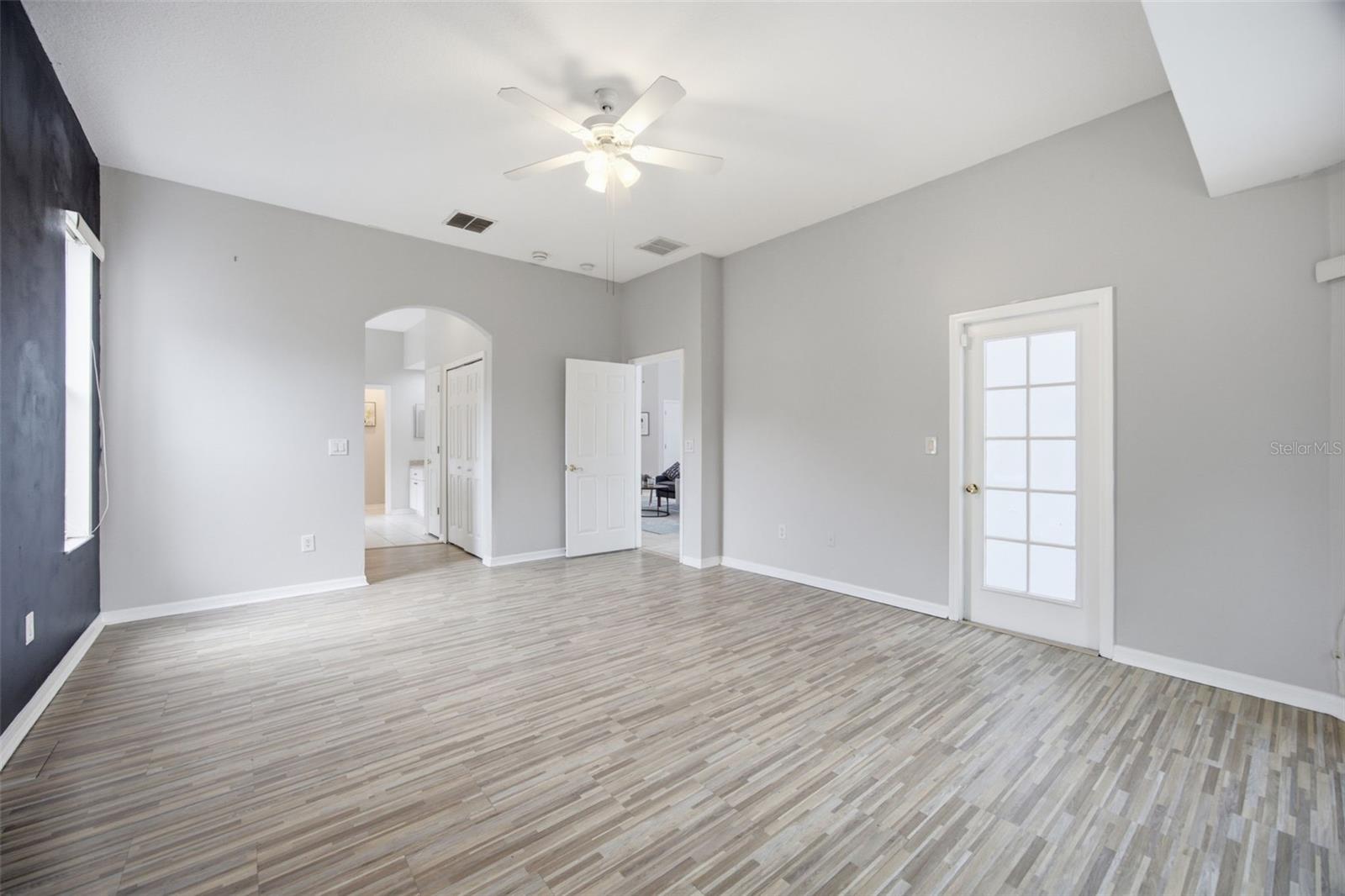 4634 RIVER OVERLOOK DR — photo 30