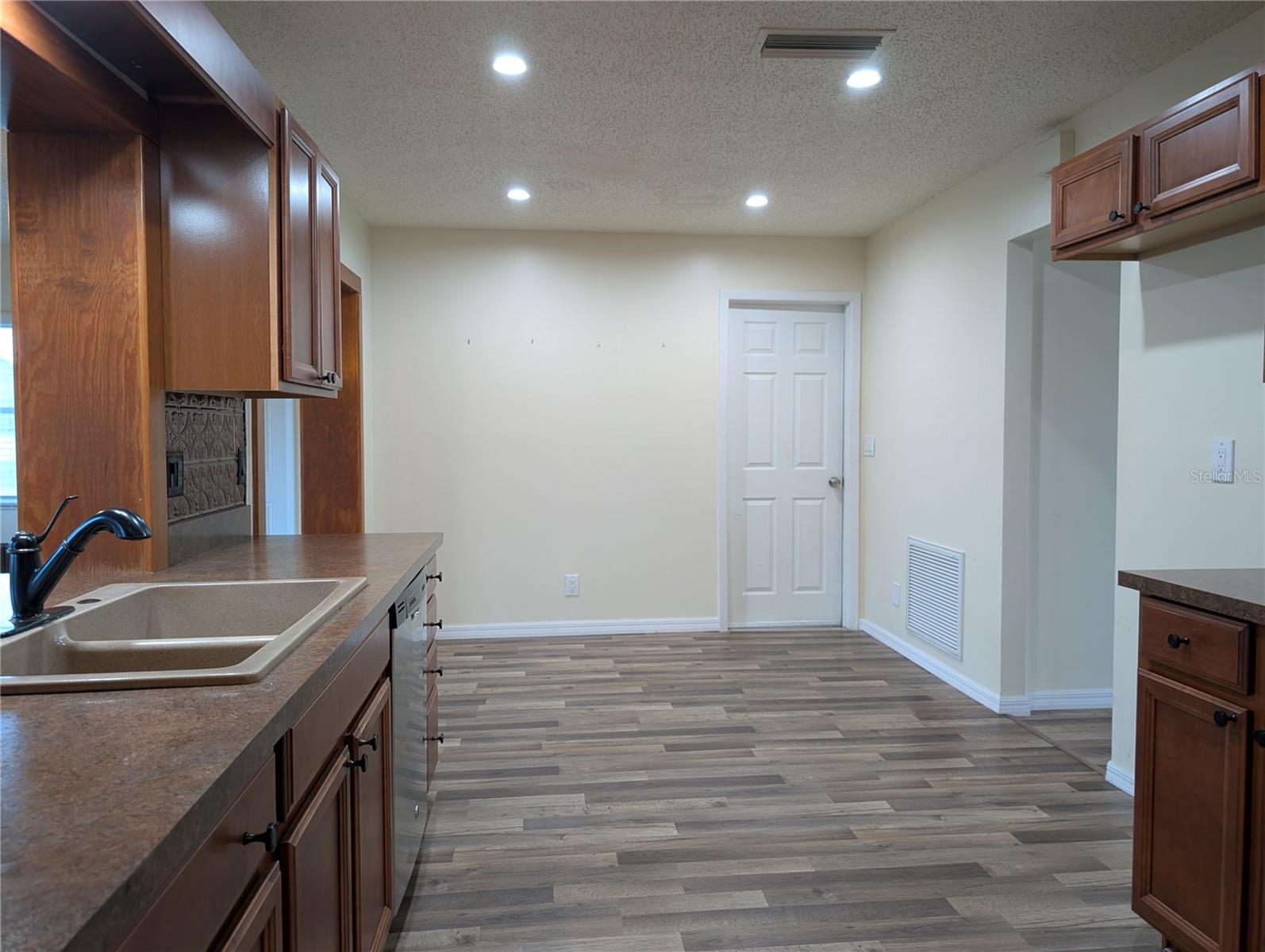 10188 45TH ST N #2 — photo 31