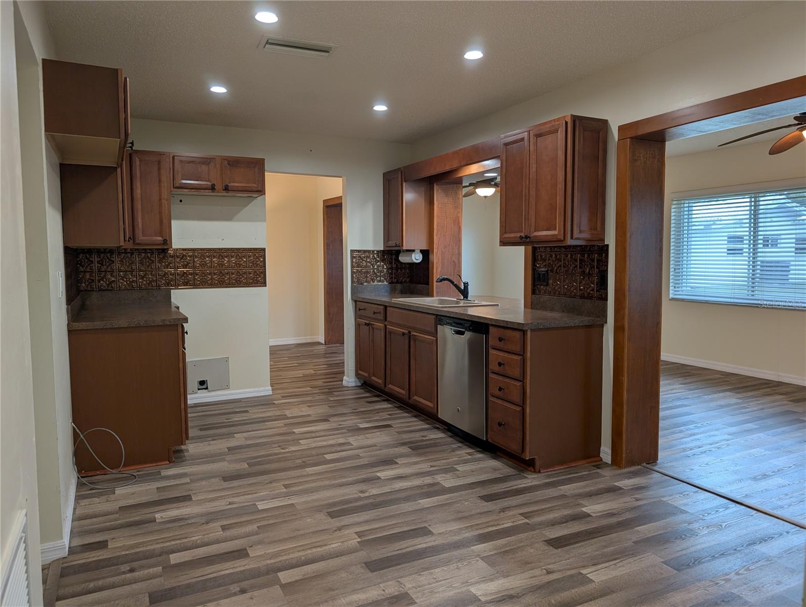 10188 45TH ST N #2 — photo 30
