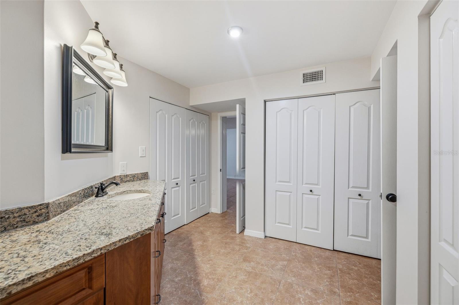 2533 DOLLY BAY DR #105 — photo 19
