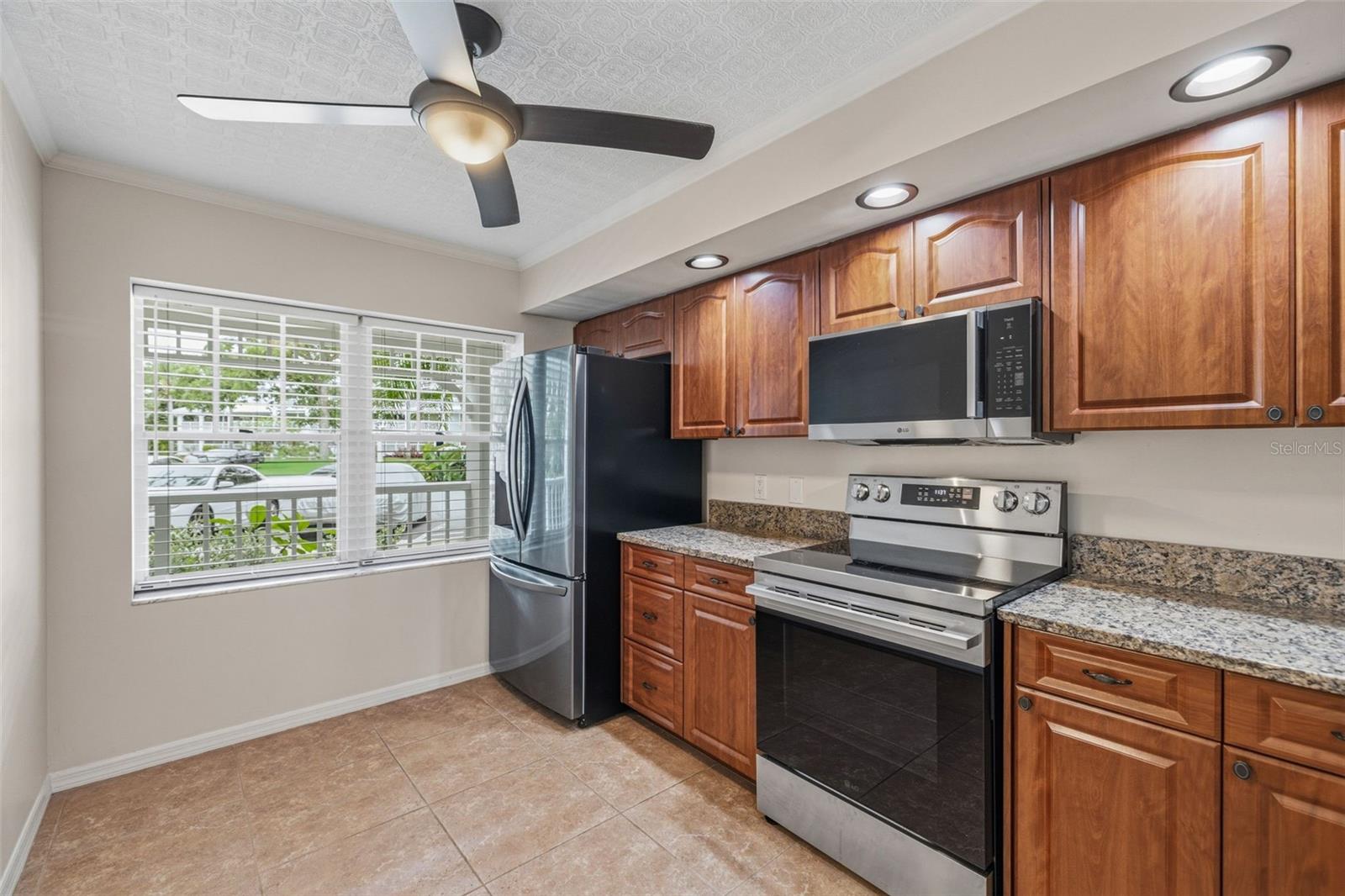 2533 DOLLY BAY DR #105 — photo 9
