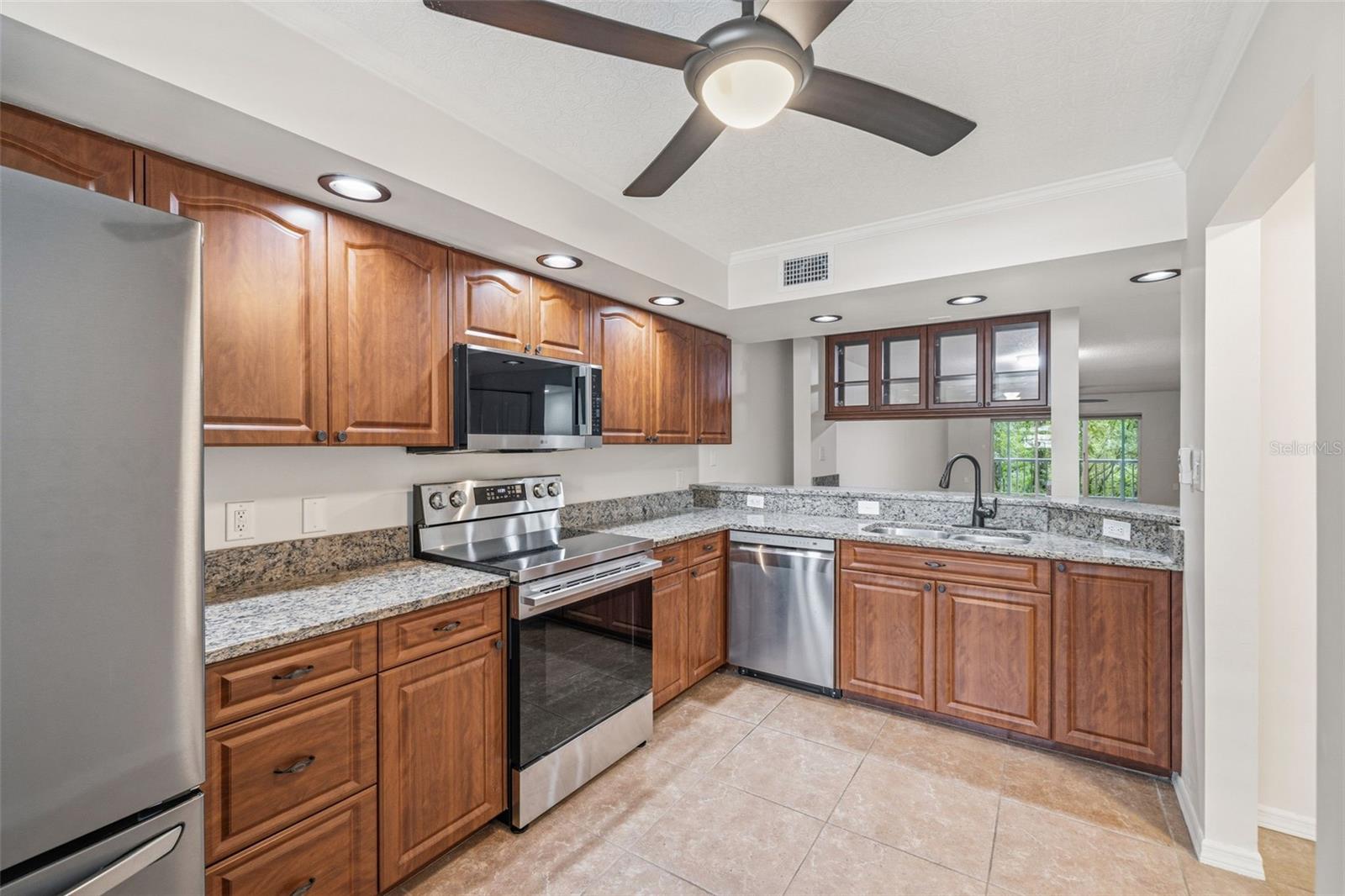 2533 DOLLY BAY DR #105 — photo 6
