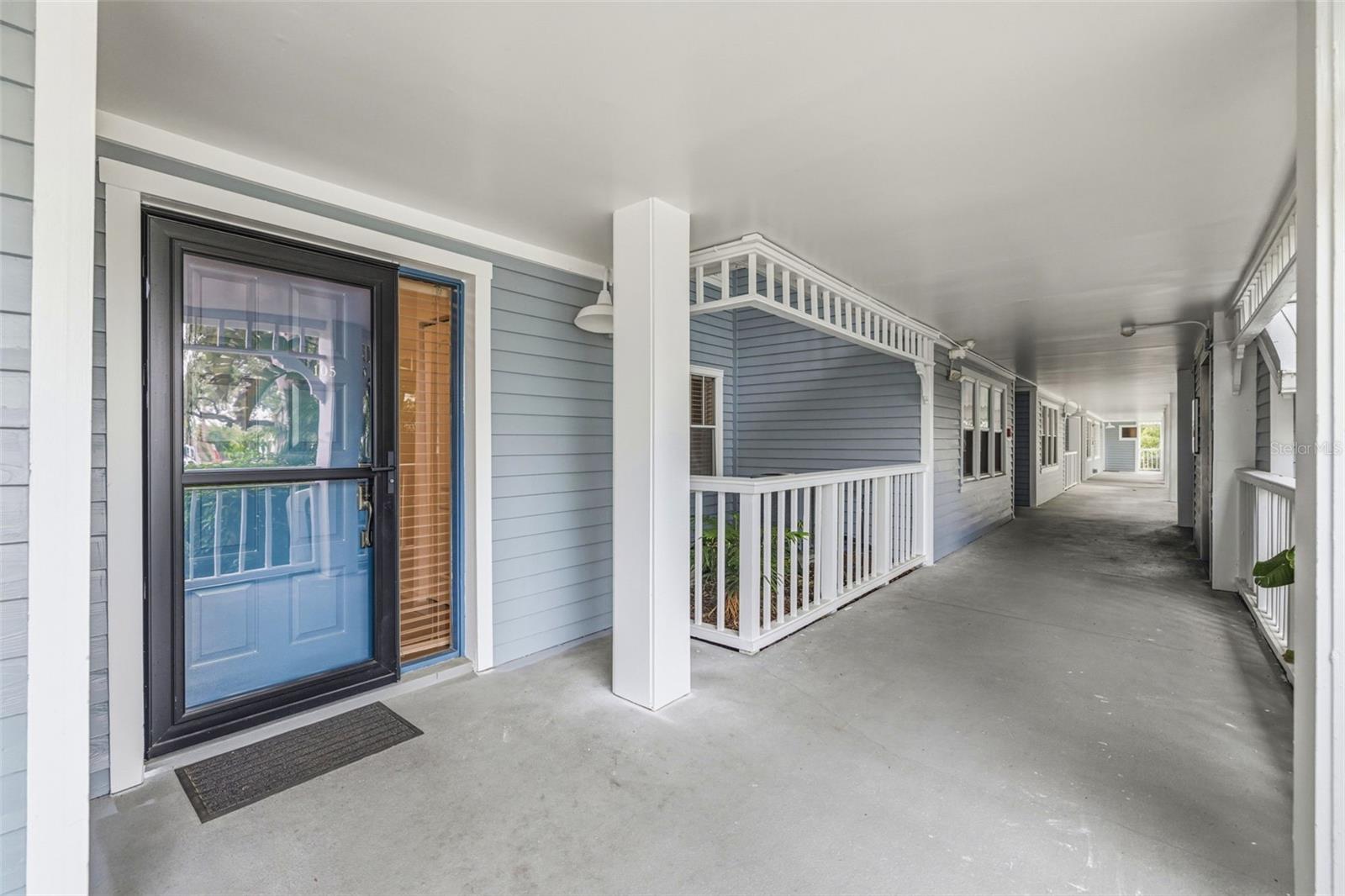 2533 DOLLY BAY DR #105 — photo 2
