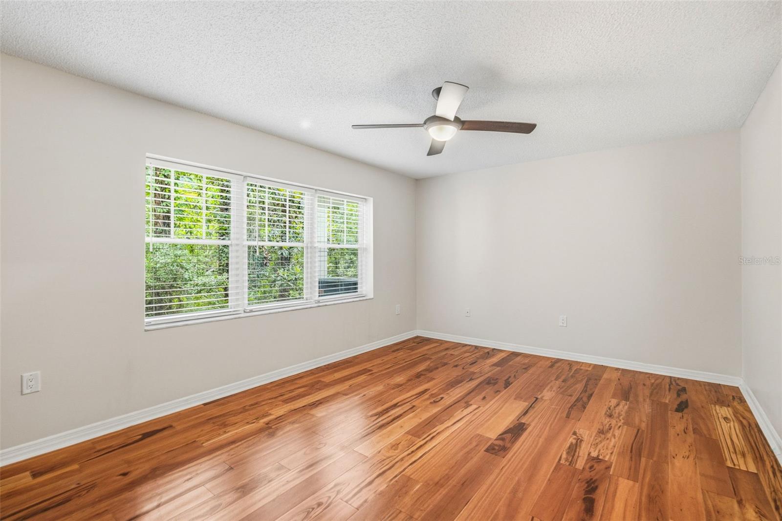 2533 DOLLY BAY DR #105 — photo 16