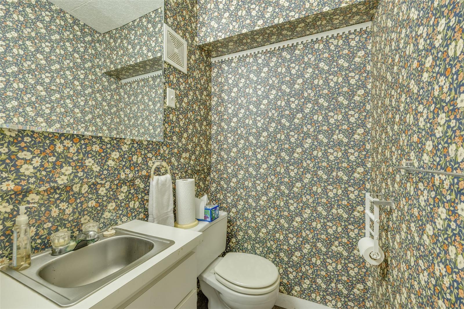 2865 E BAY DR — photo 15