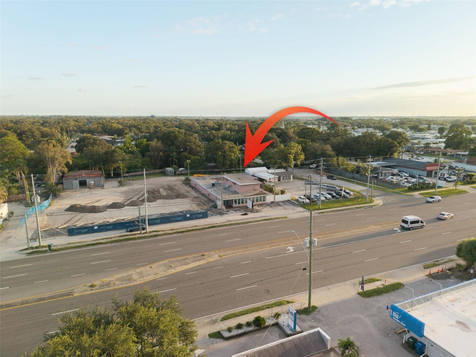 2865 E BAY DR — photo 2